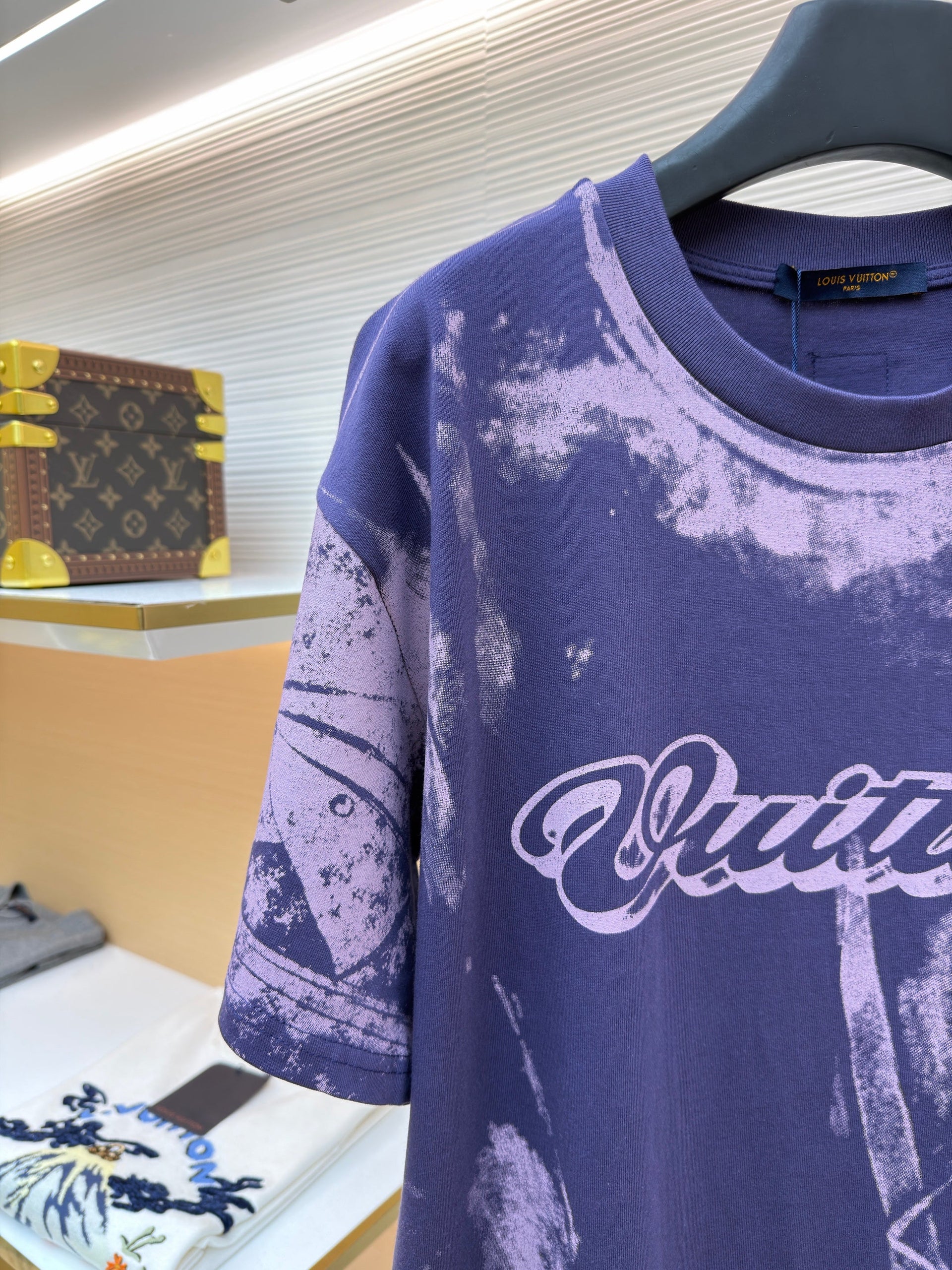 LOU T-SHIRT
