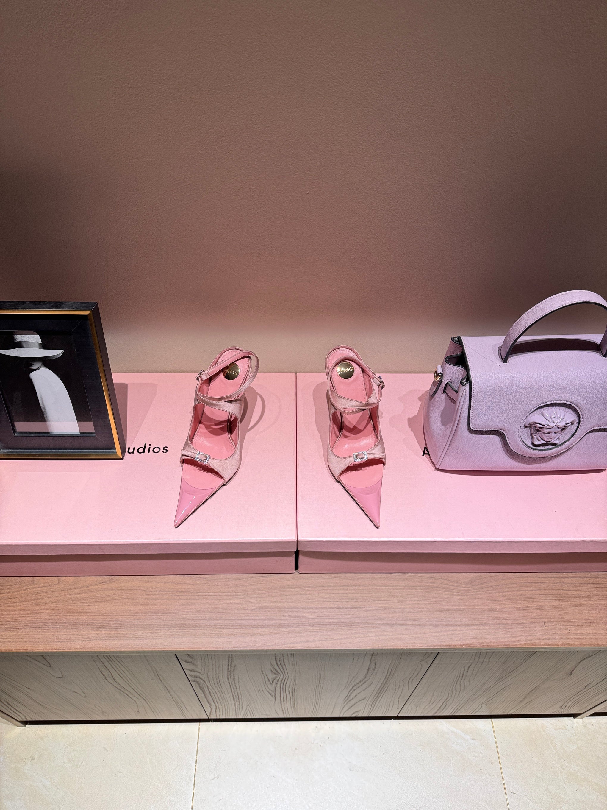 SL HEELS