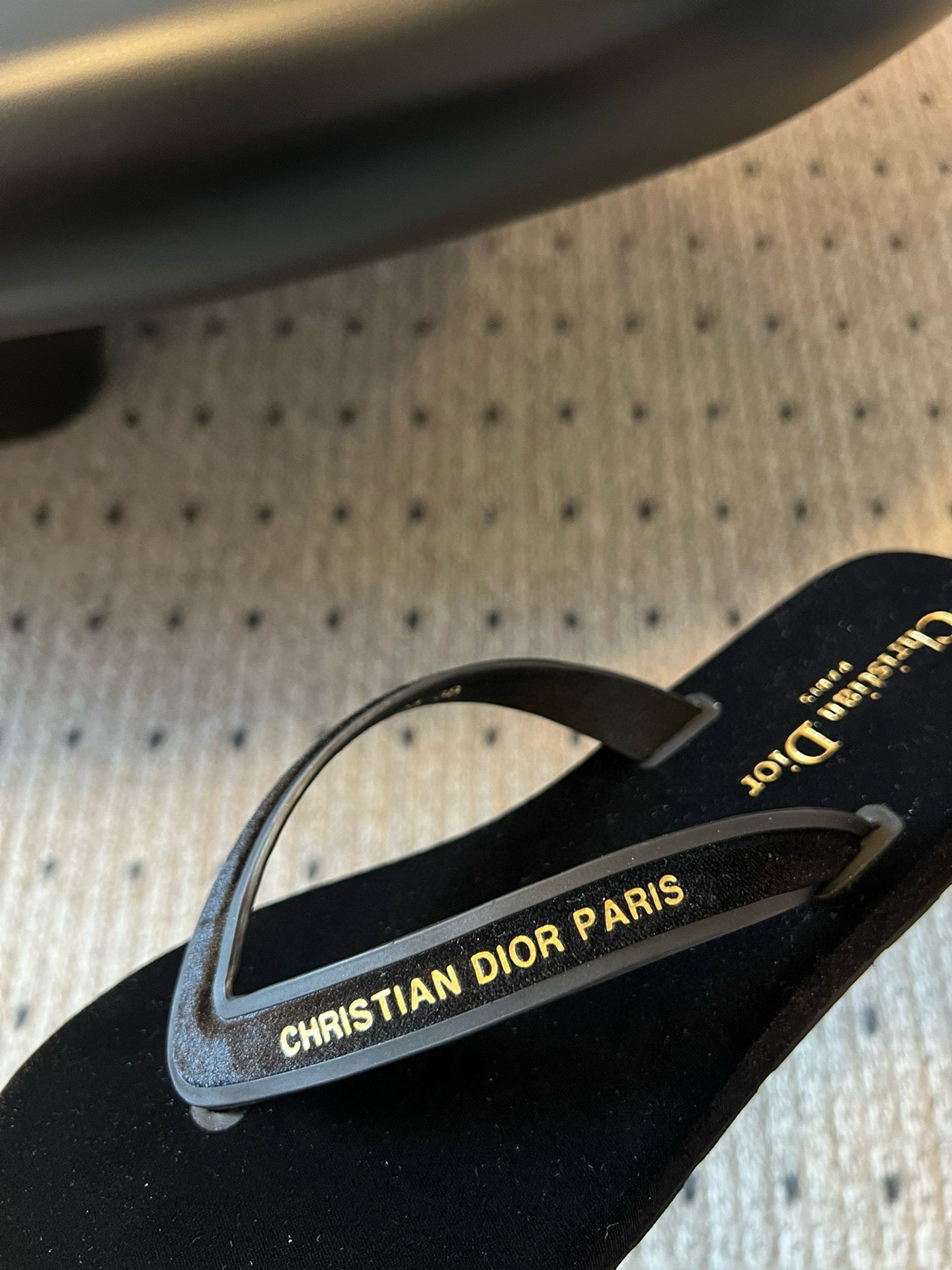 CD THONG SANDAL