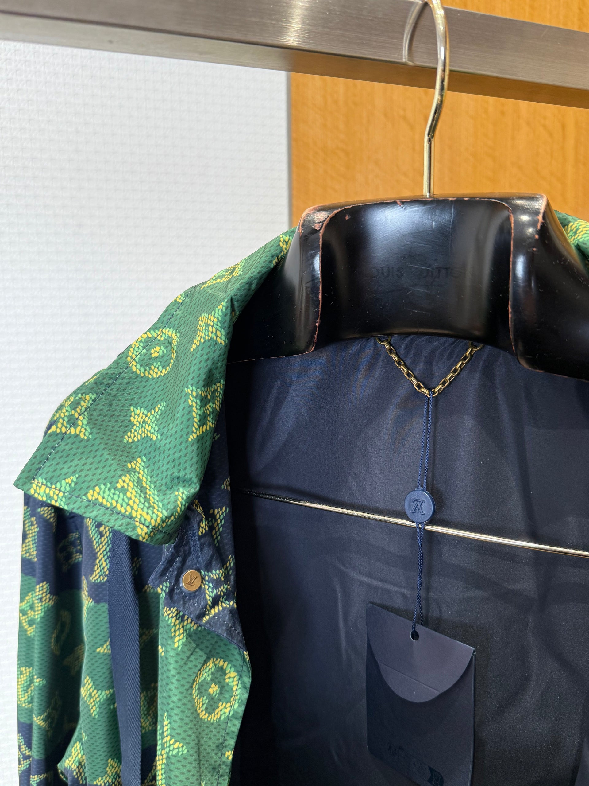 LOU JACKET