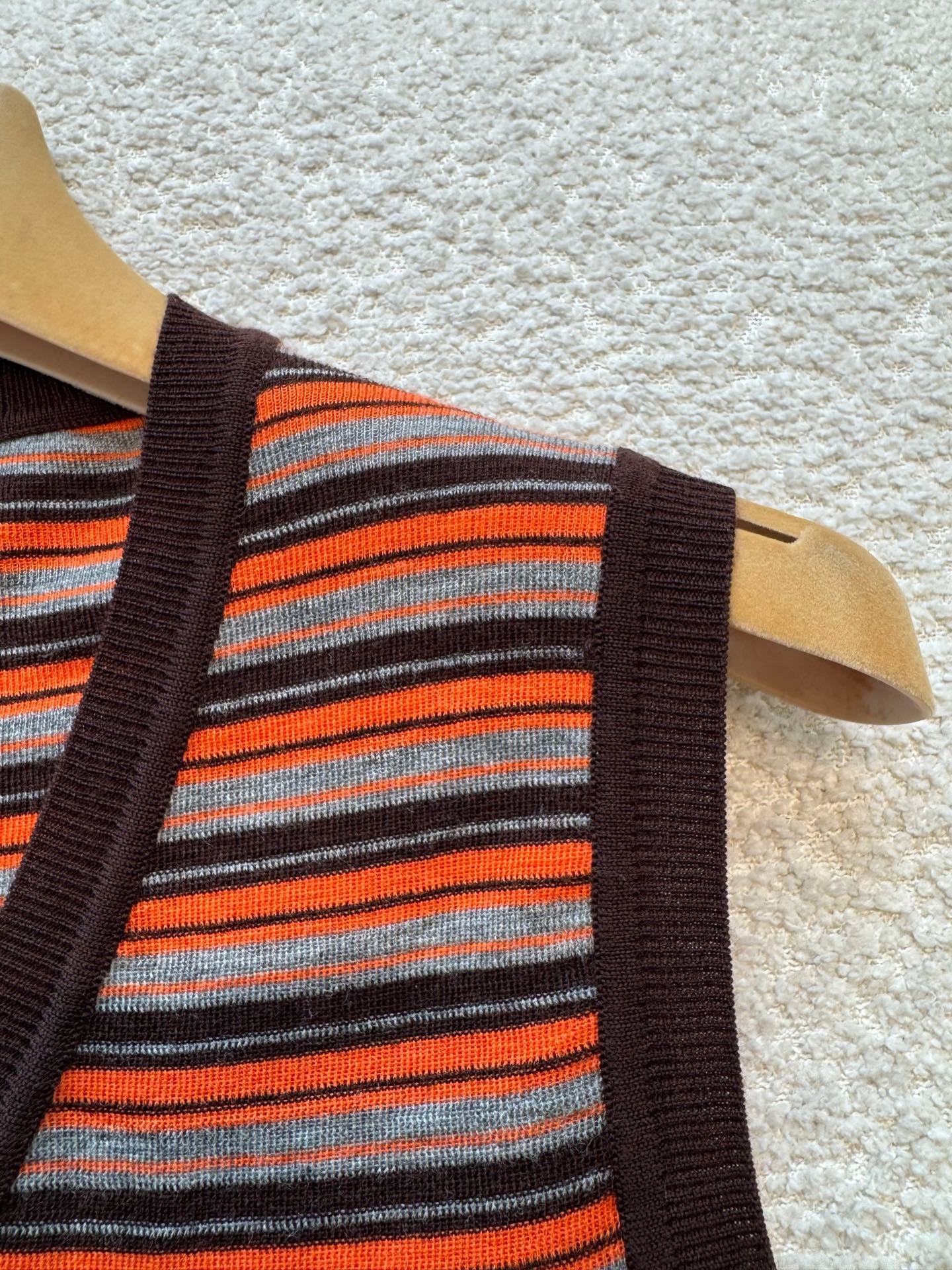 MIU M KNITTED VEST
