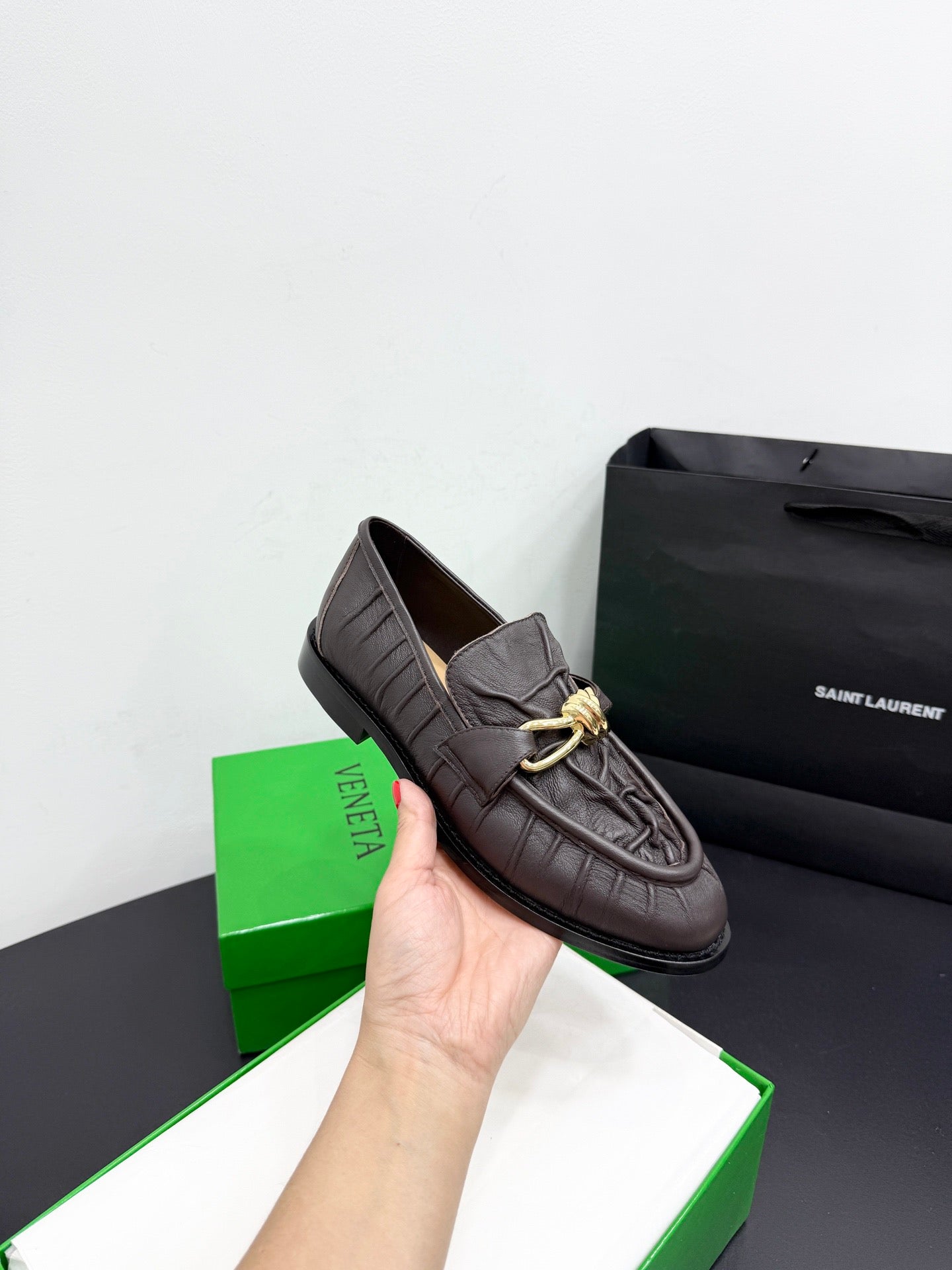 BOTT V LOAFERS