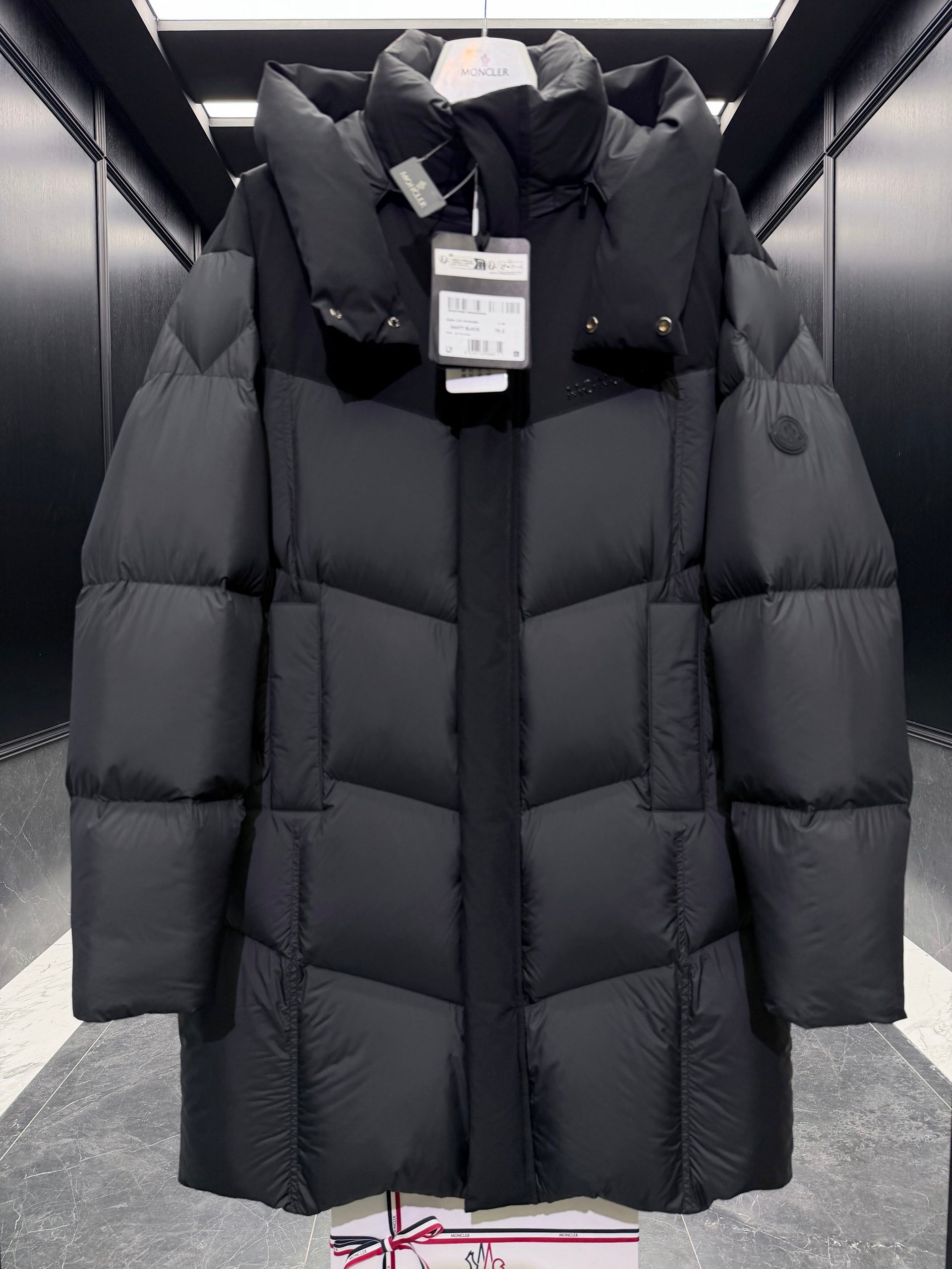 MONC MATT BLACK COAT