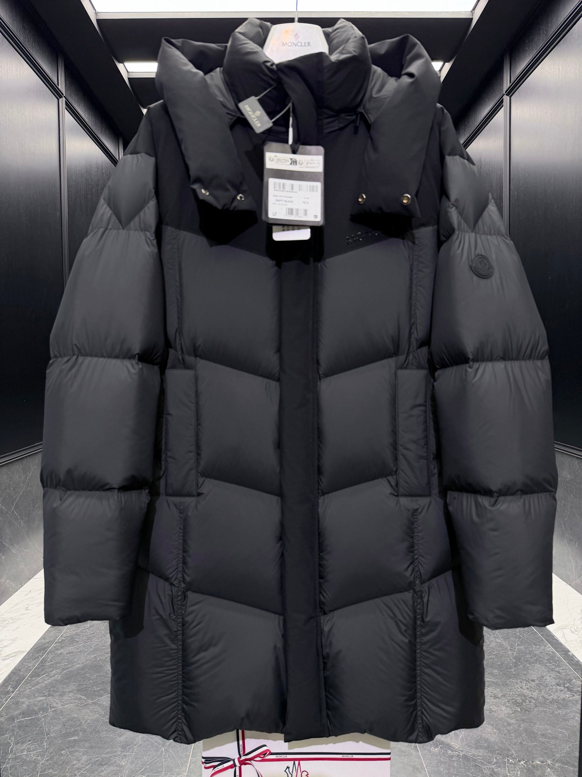 MONC MATT BLACK COAT
