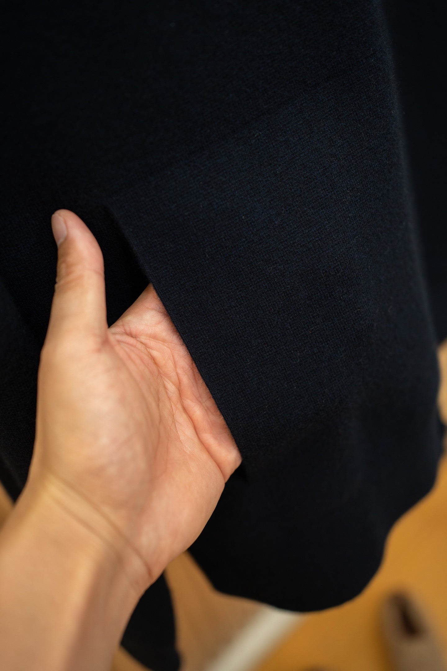 LORO P MERINO WOOL ZIP HOODIE
