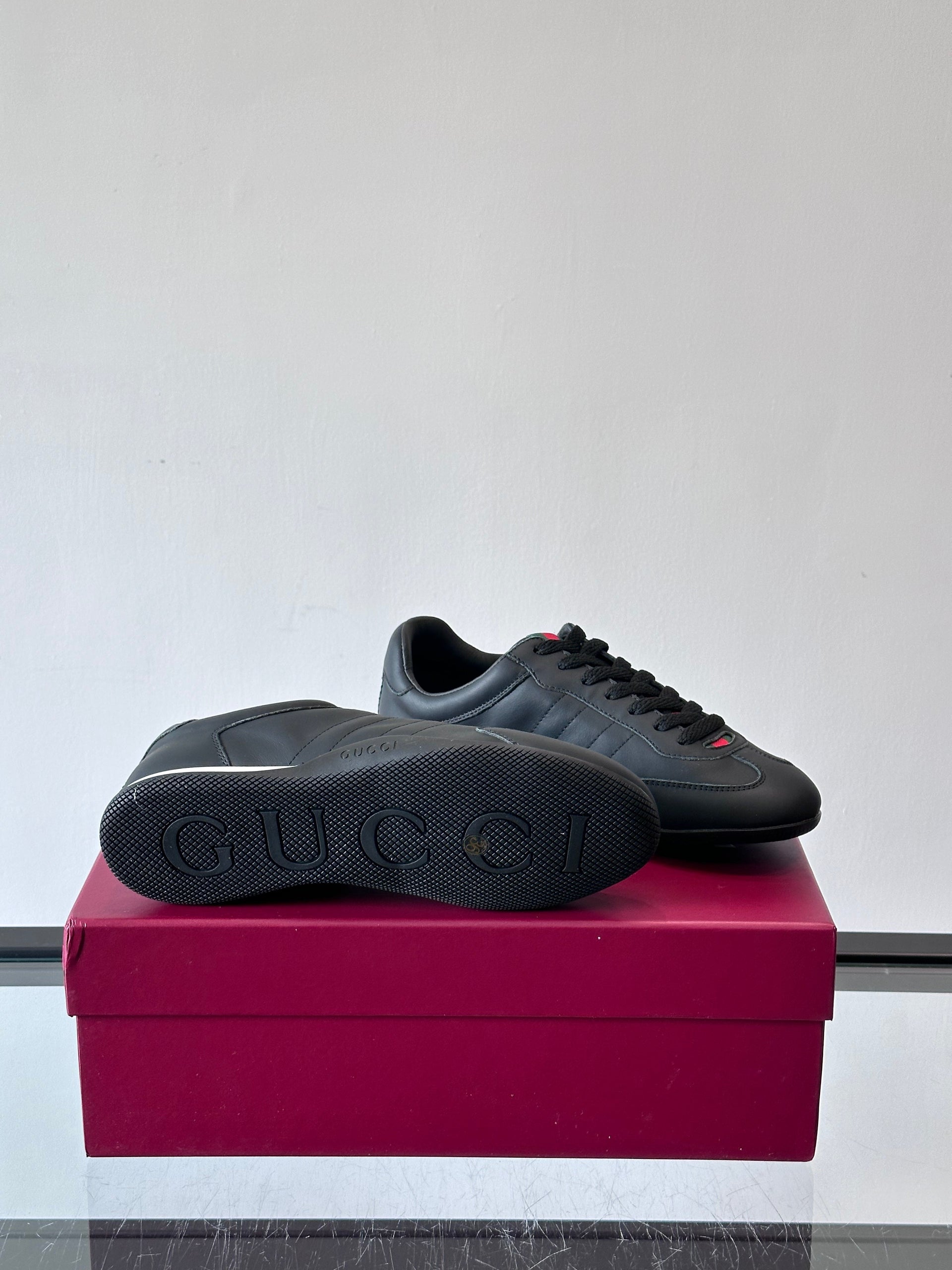 GG SHIFT SNEAKERS
