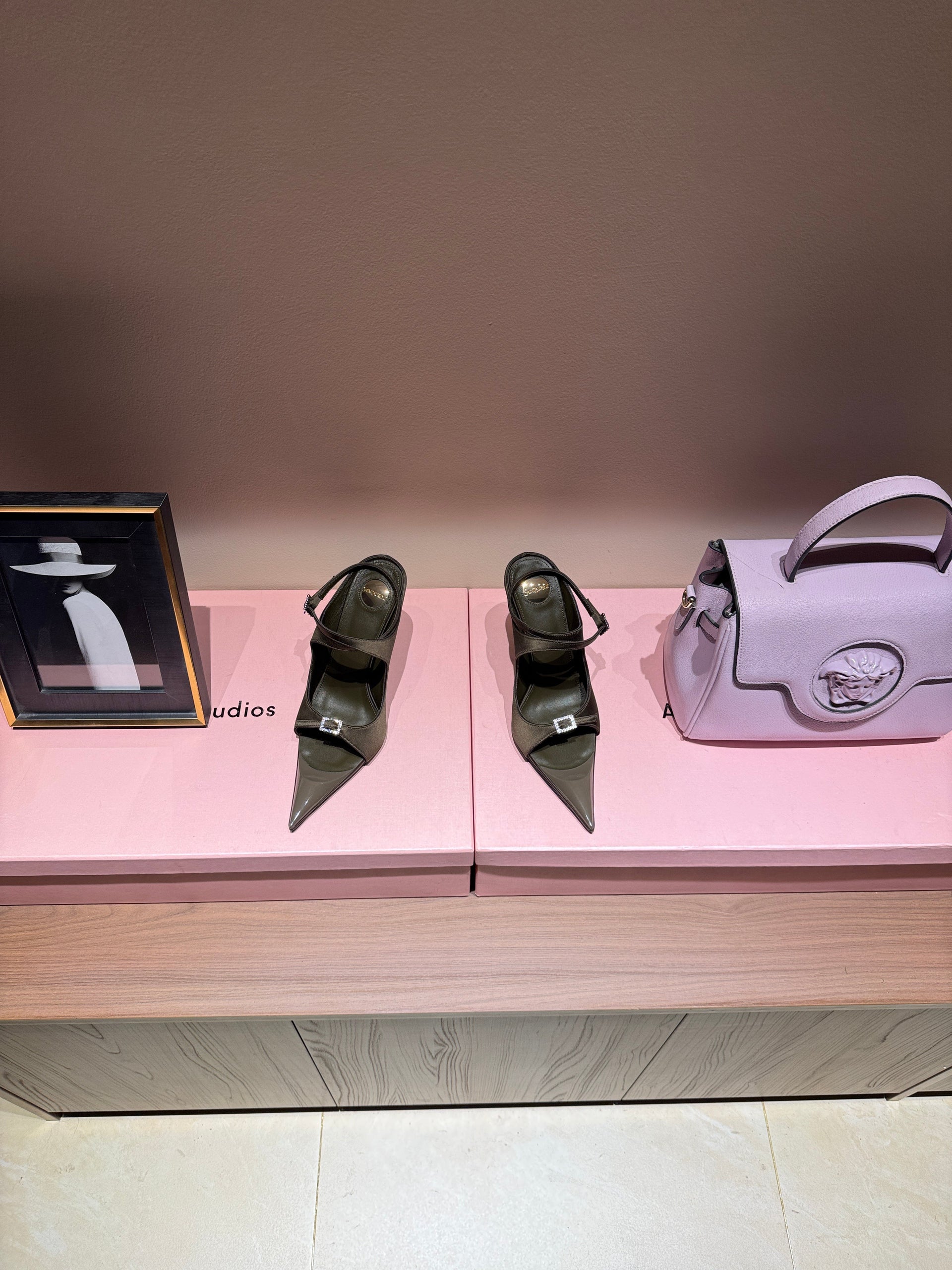 SL HEELS