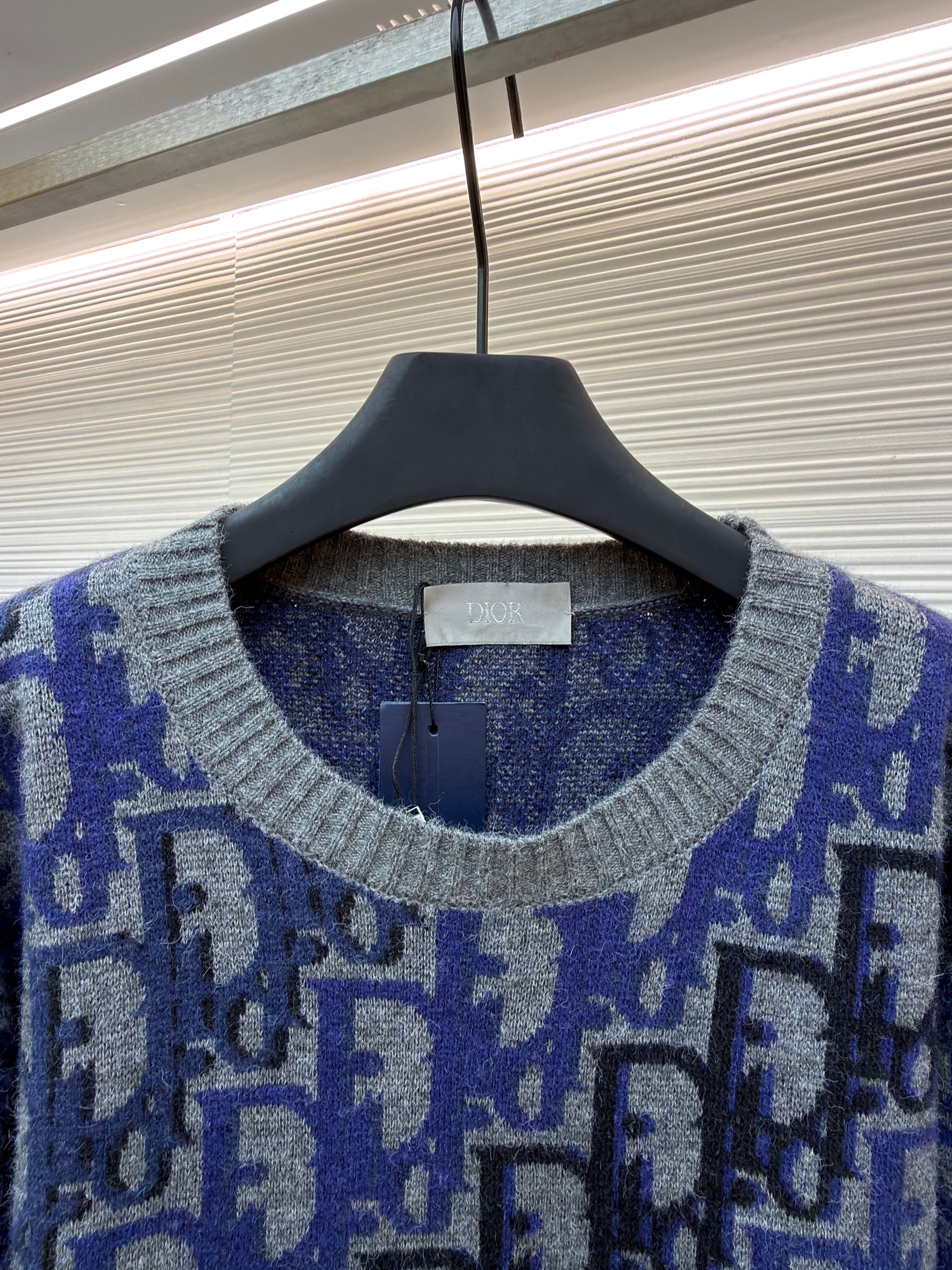 CD JUMPER
