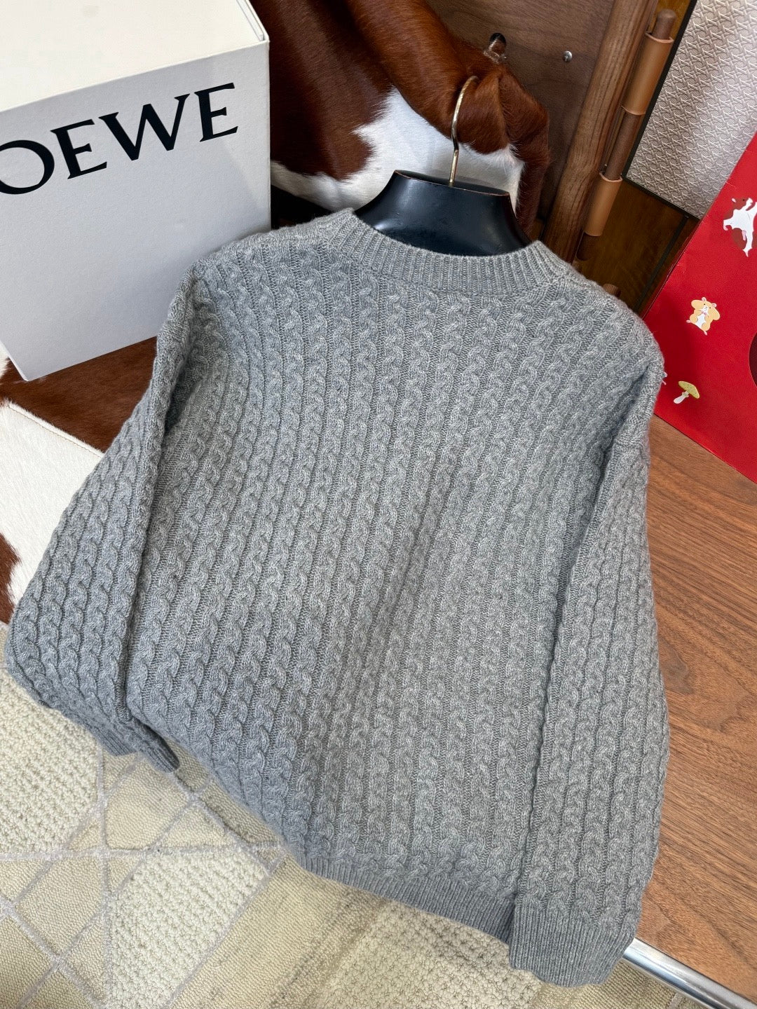 LOEW JUMPER