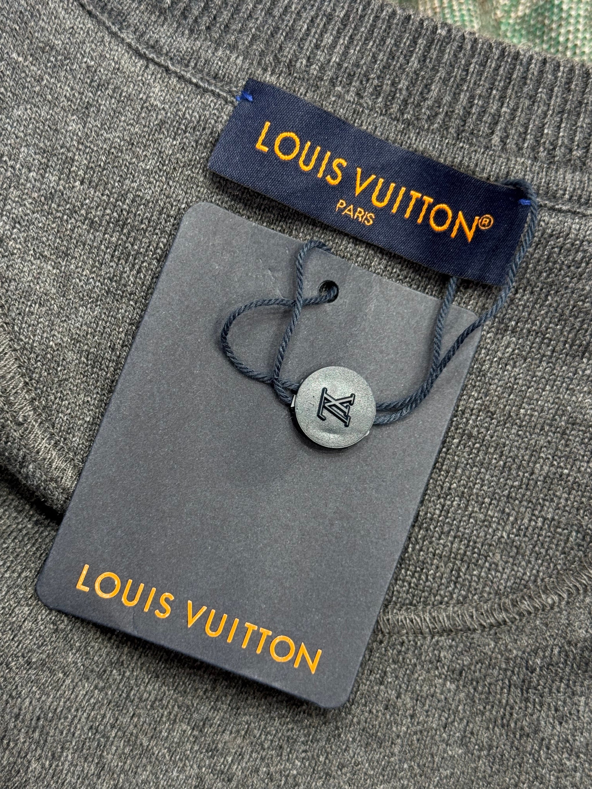LOU JUMPER