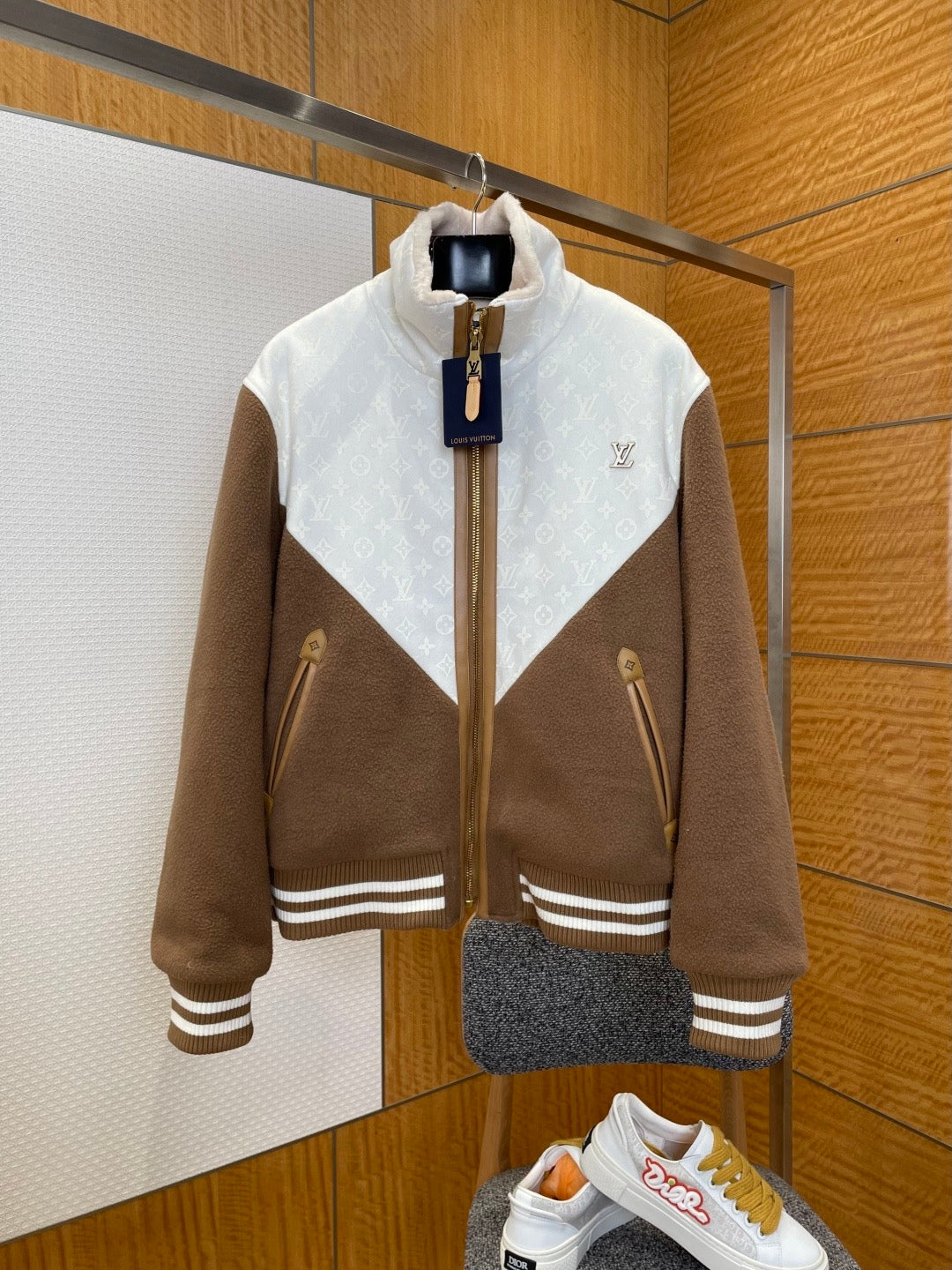 LOU JACKET