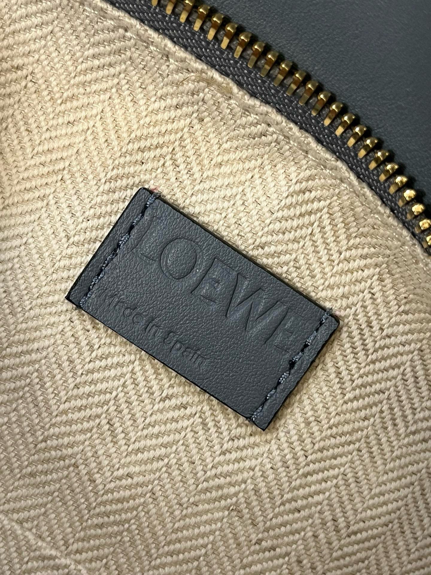 LOEW SMALL PUZZLE BAG