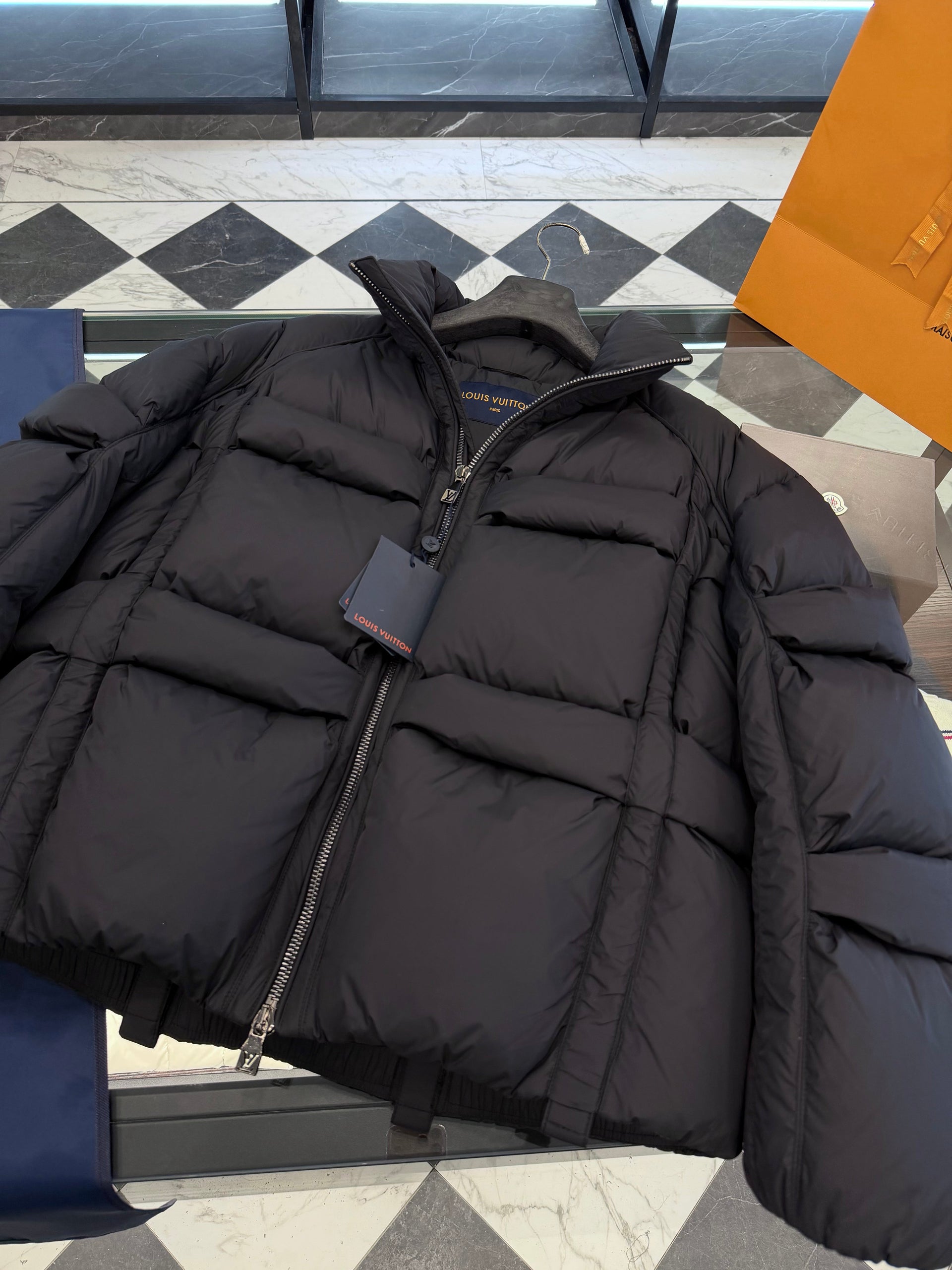 LOU PUFFER JACKET