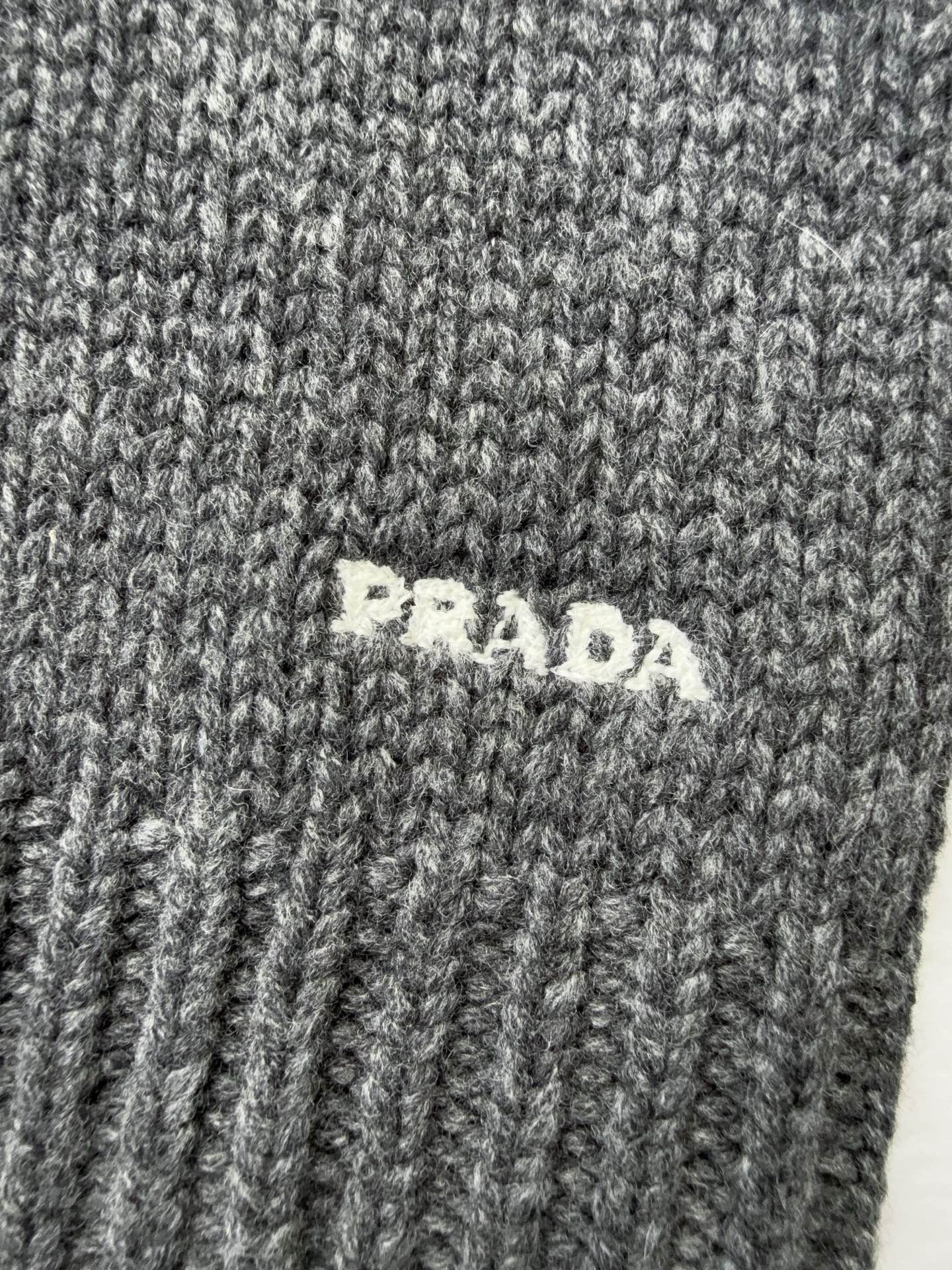 PD CARDIGAN