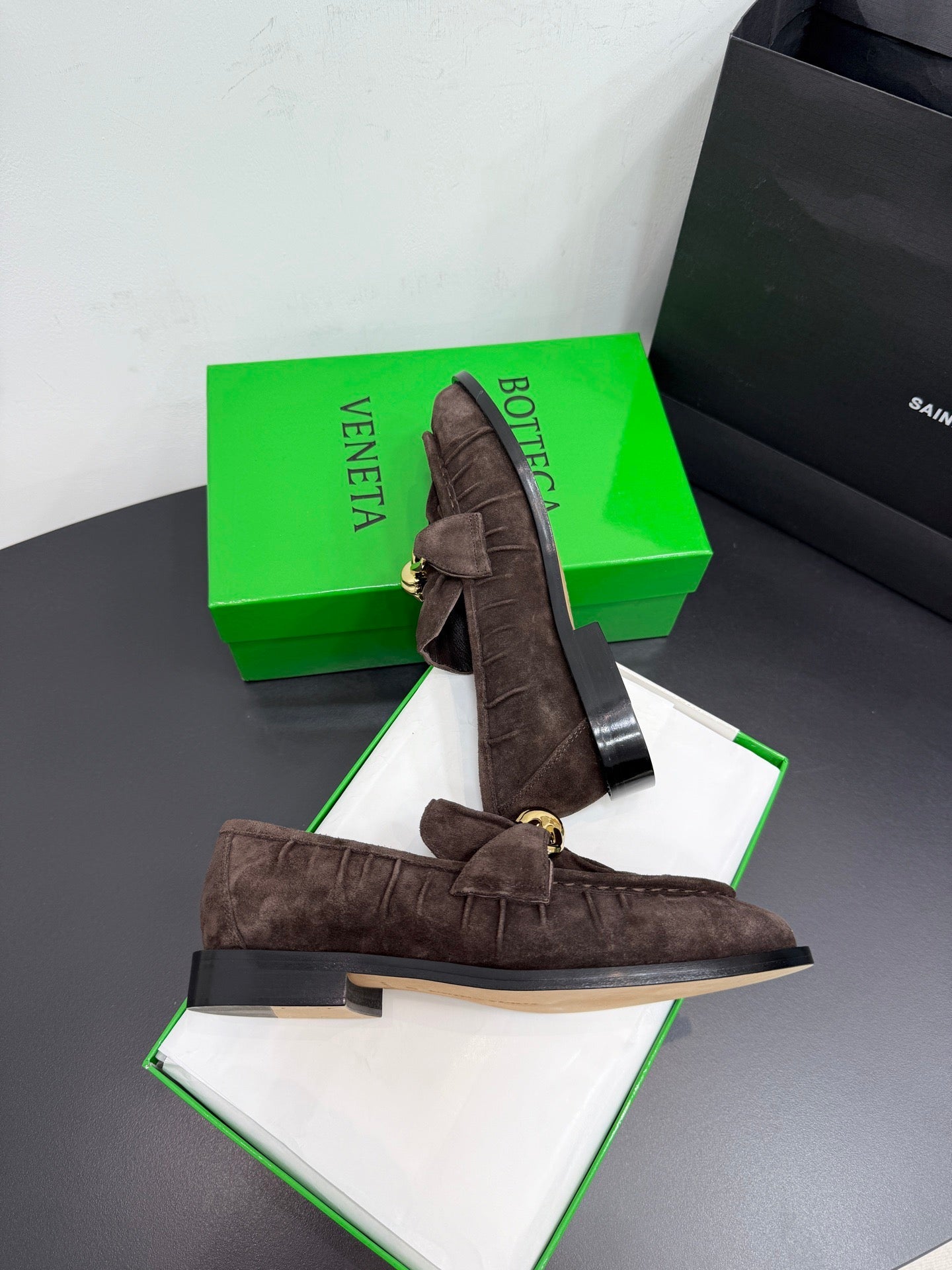 BOTT V LOAFERS