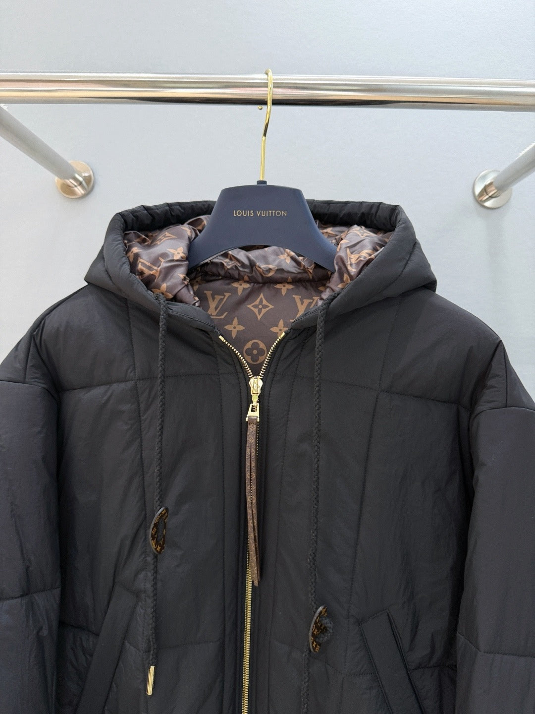 LOU JACKET