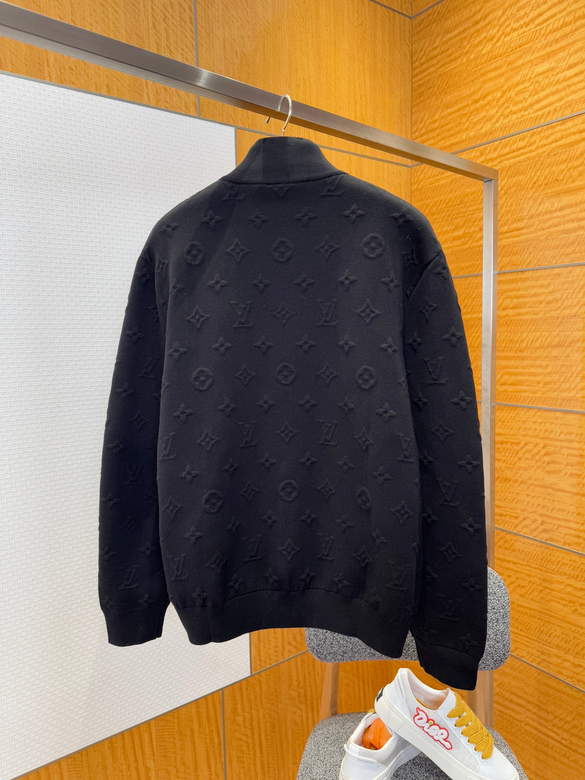 LOU ZIP CARDIGAN