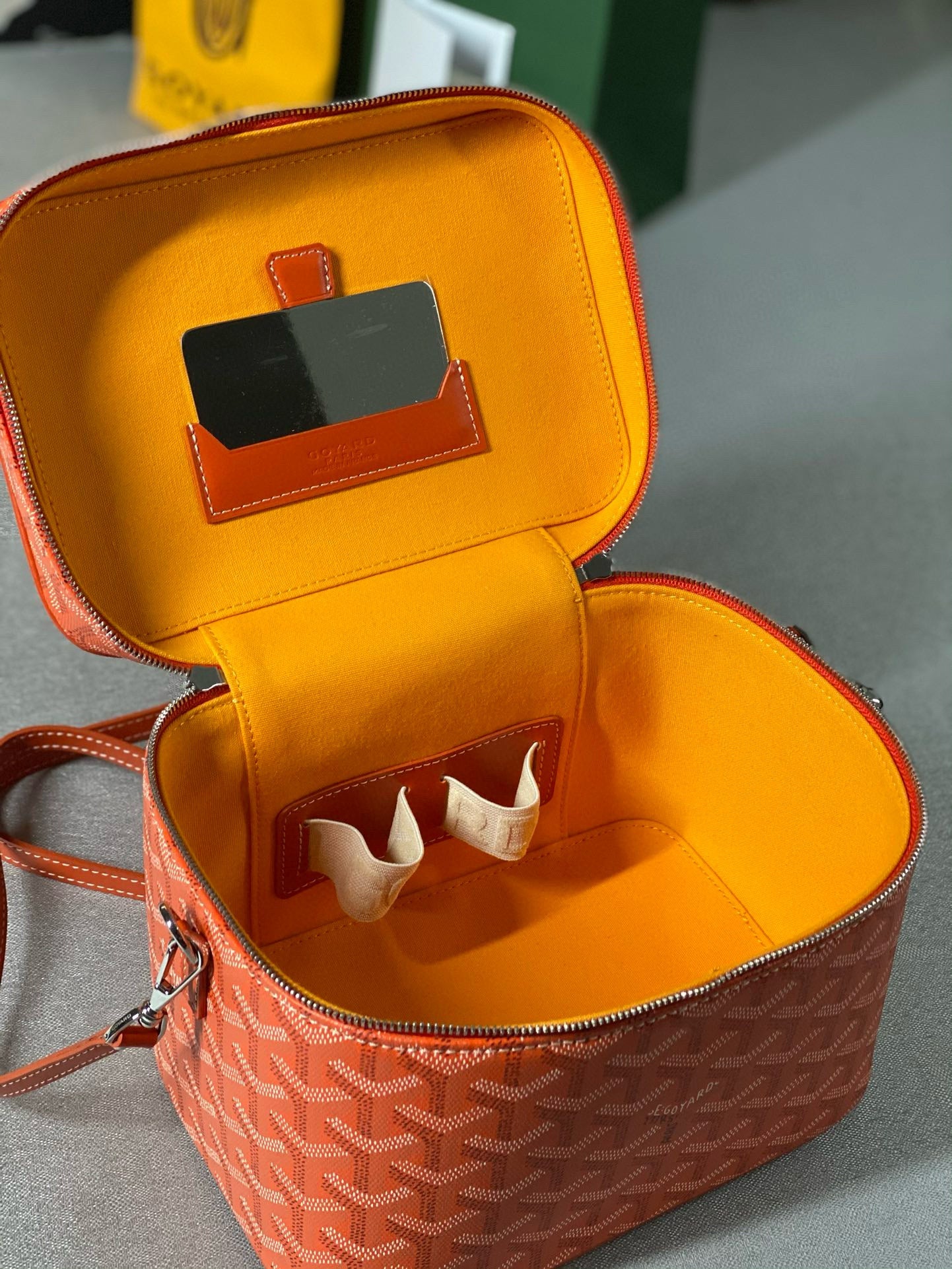 GOYA MUSE VANITY CASE