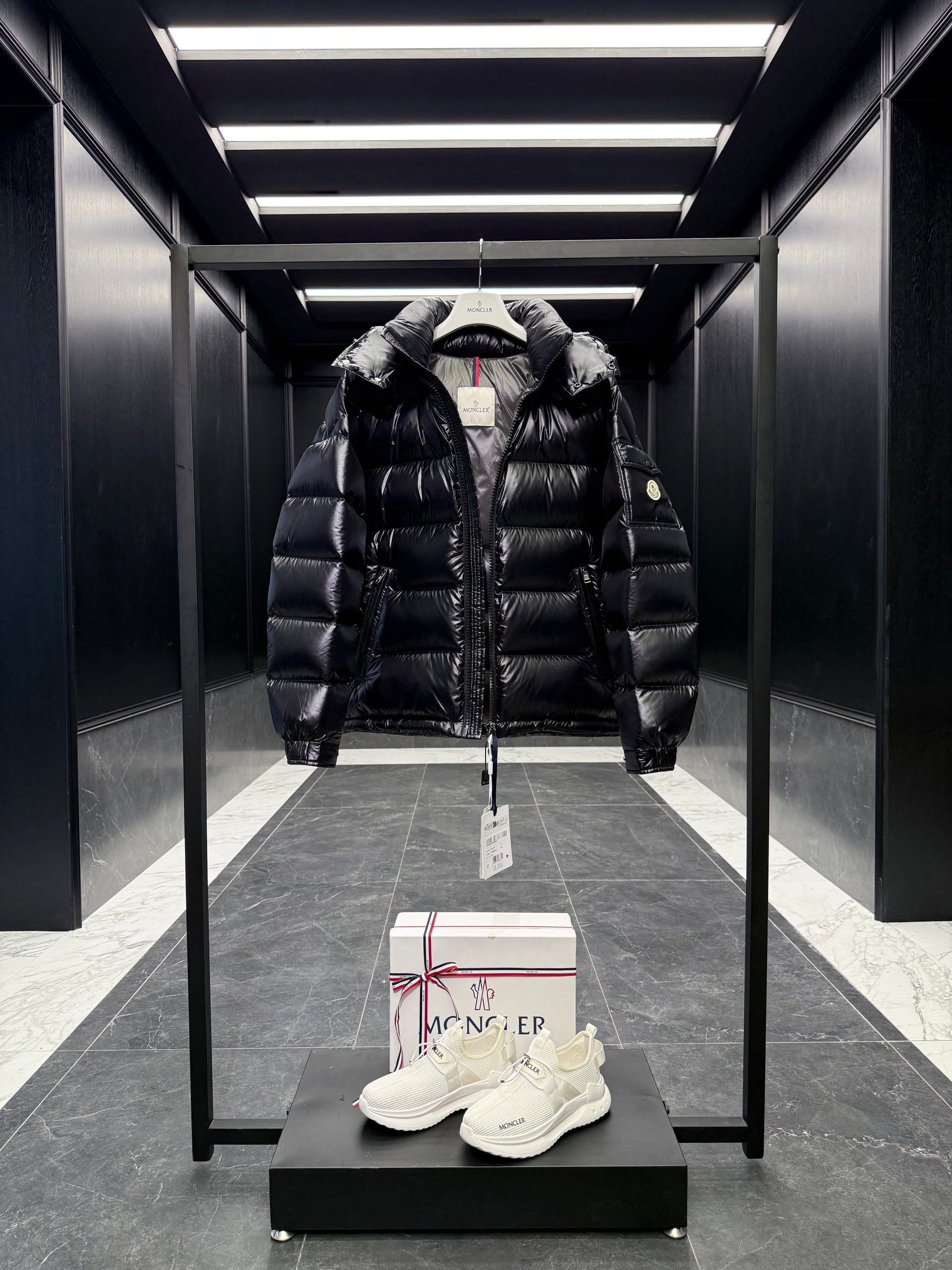 MONC MAYA JACKET