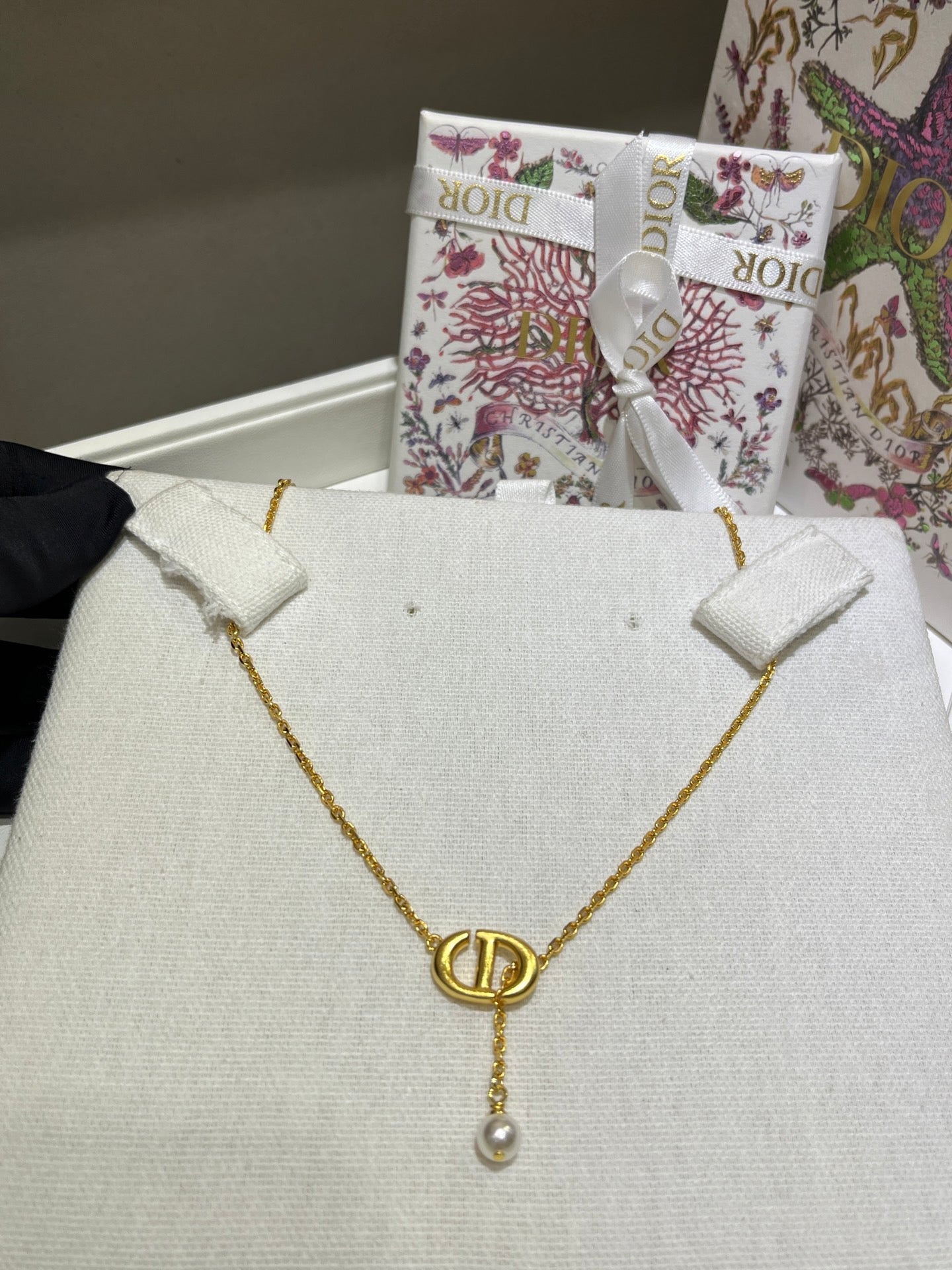 CD NECKLACE