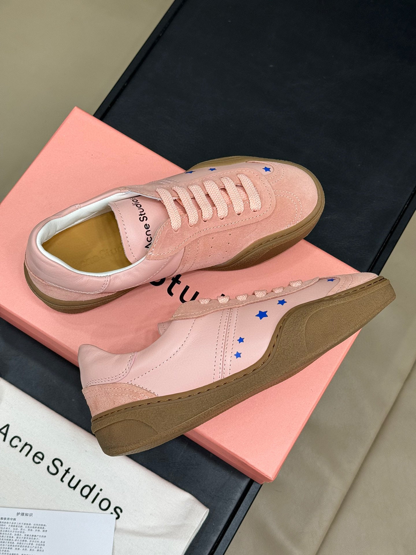ACNE TRAINERS