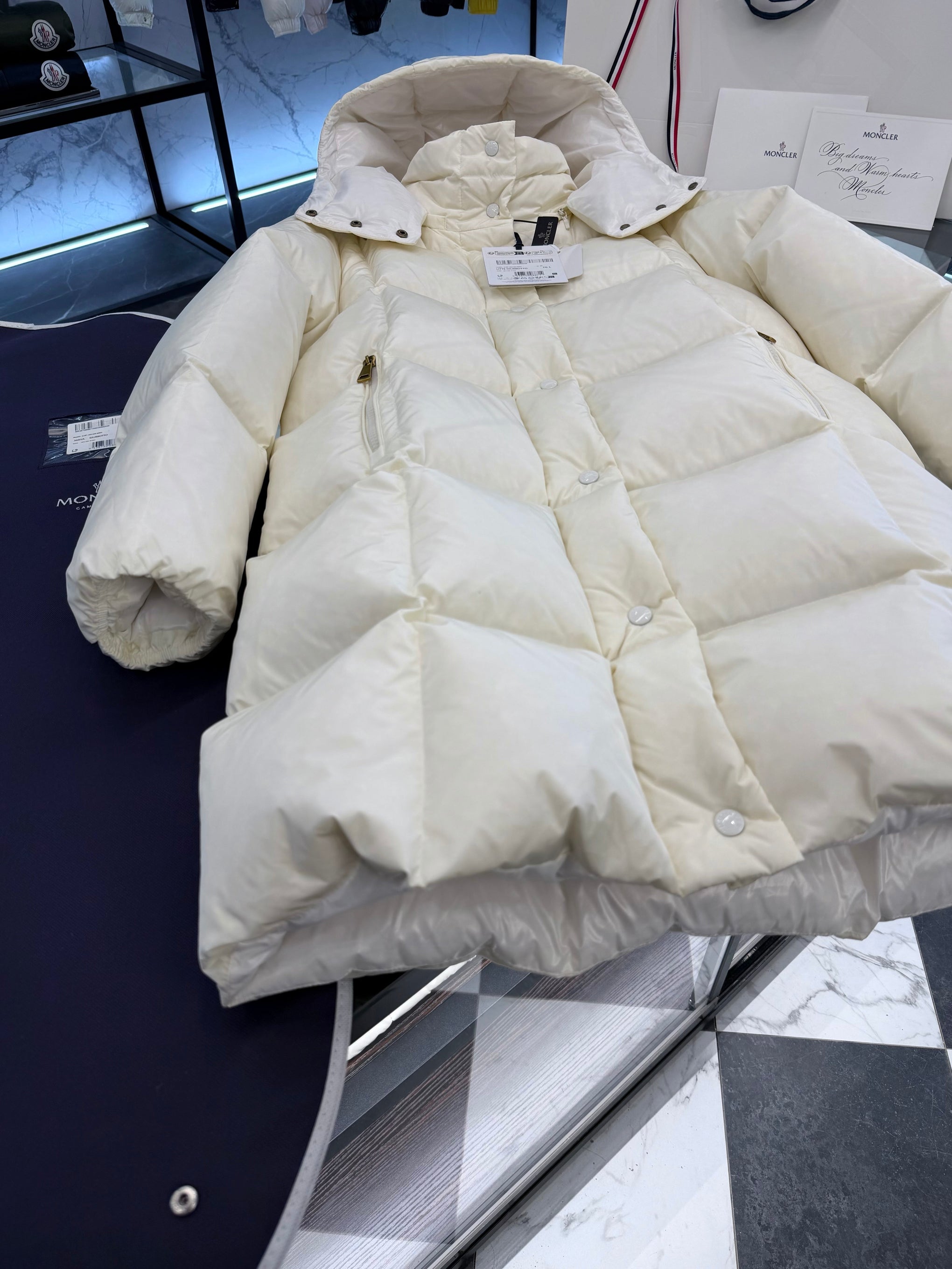 MONC LITTE COAT