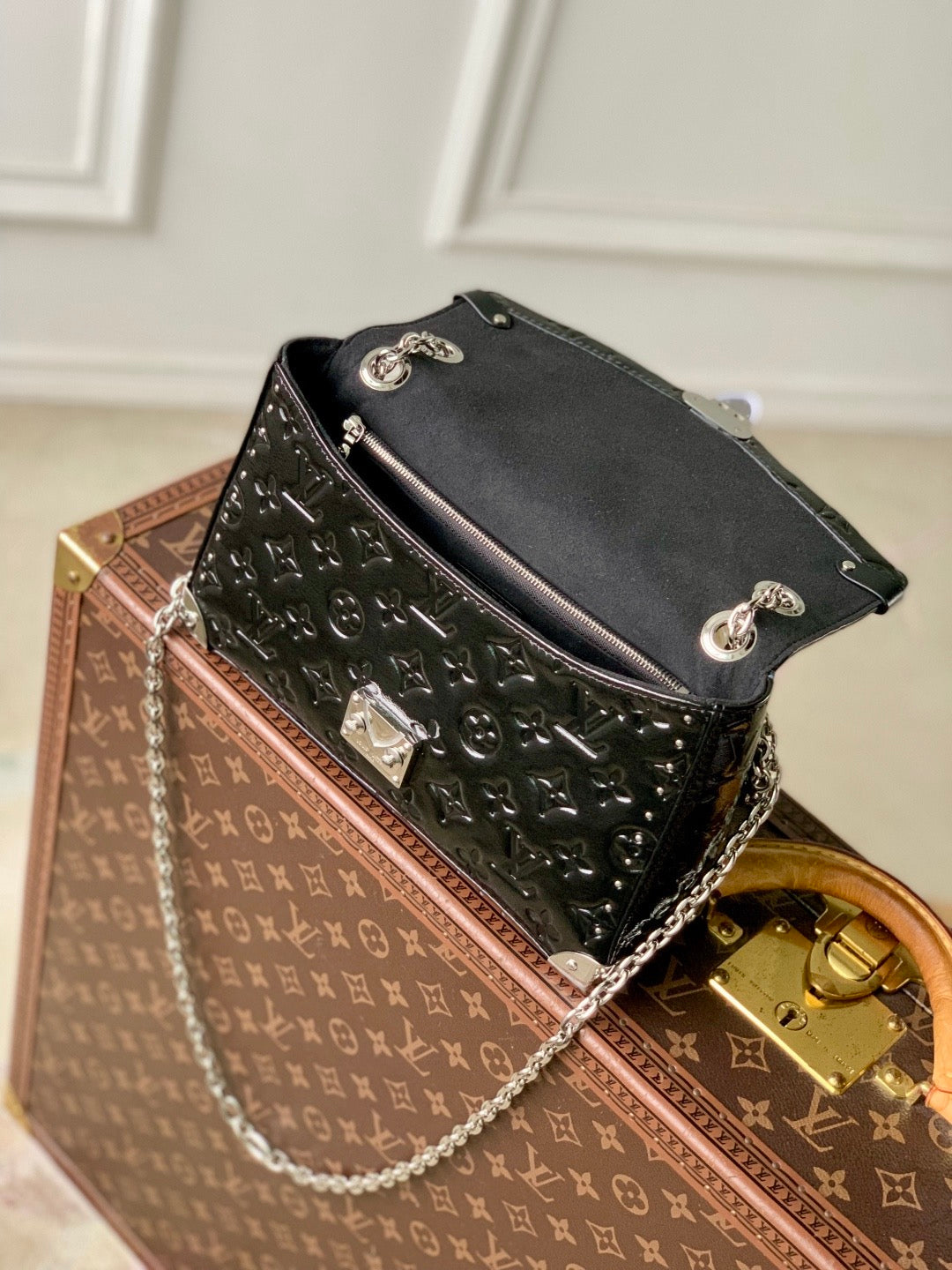 LOU TRUNKIE BAG
