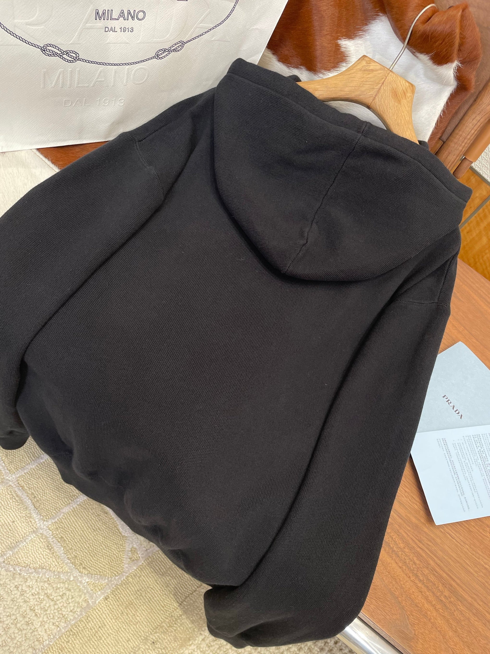 PD HOODIE