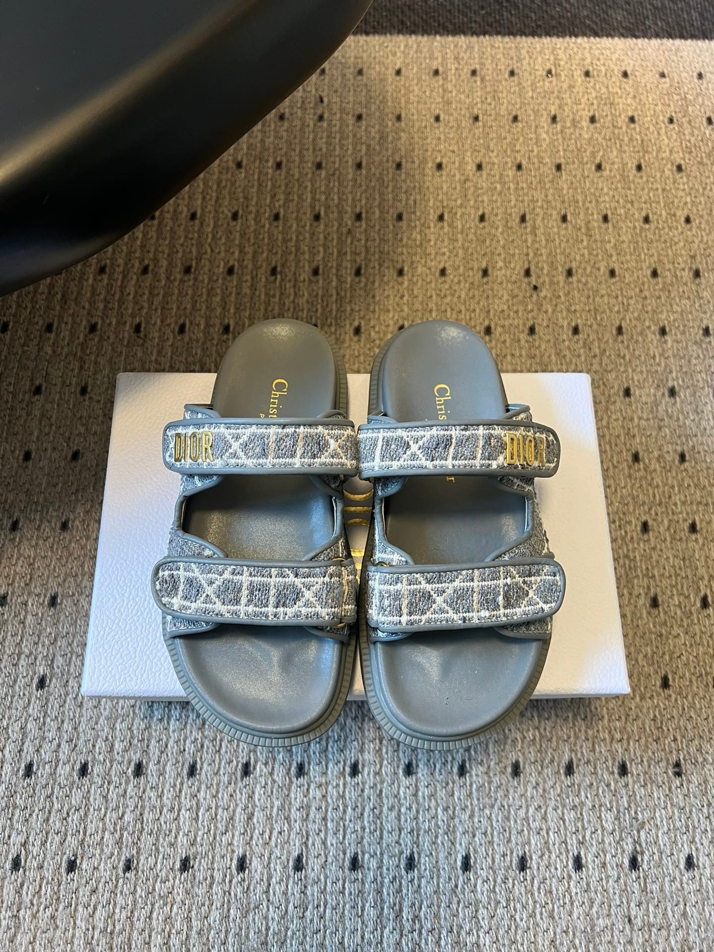 CD DIORACT SANDALS