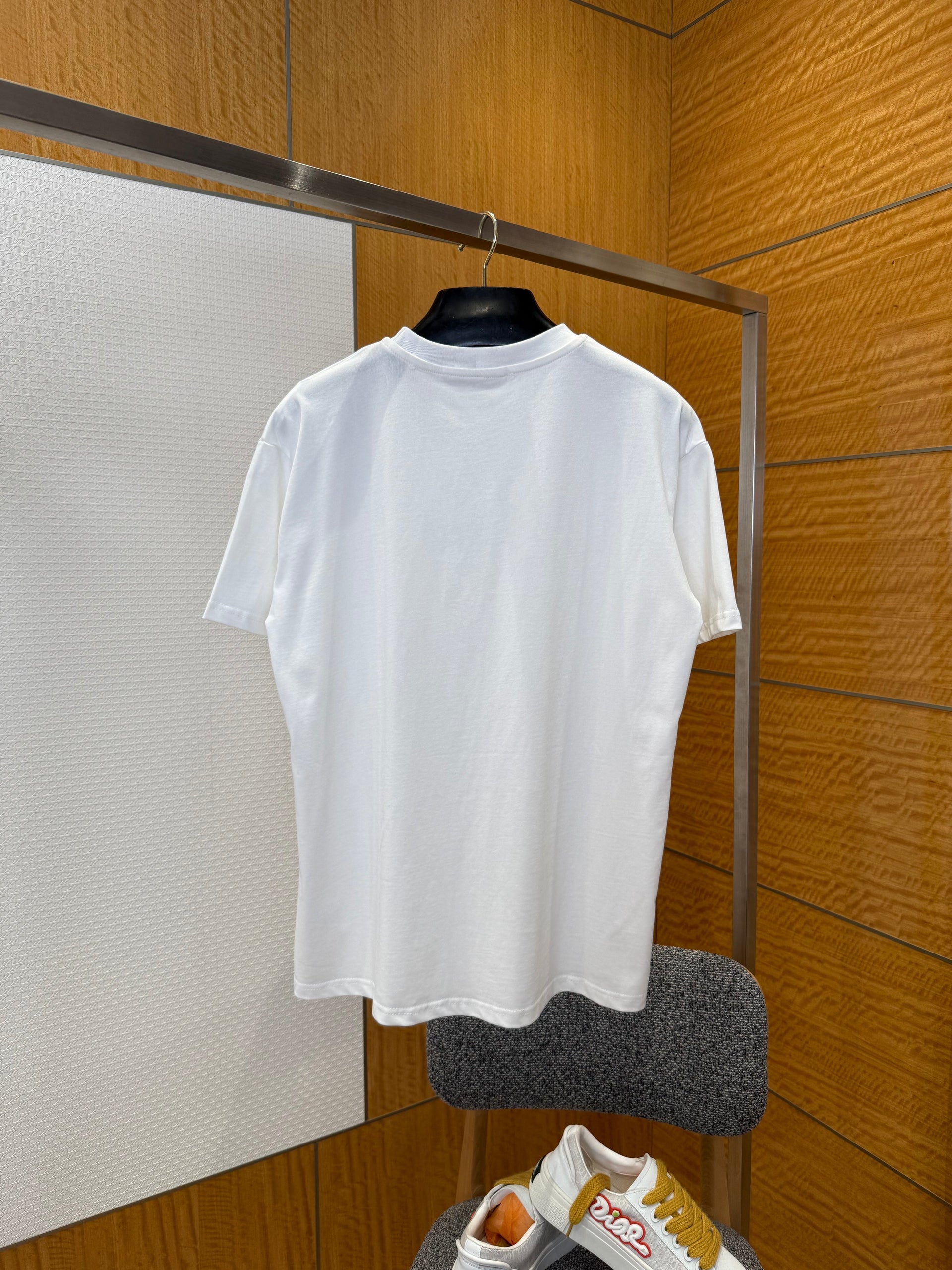 LOU T-SHIRT