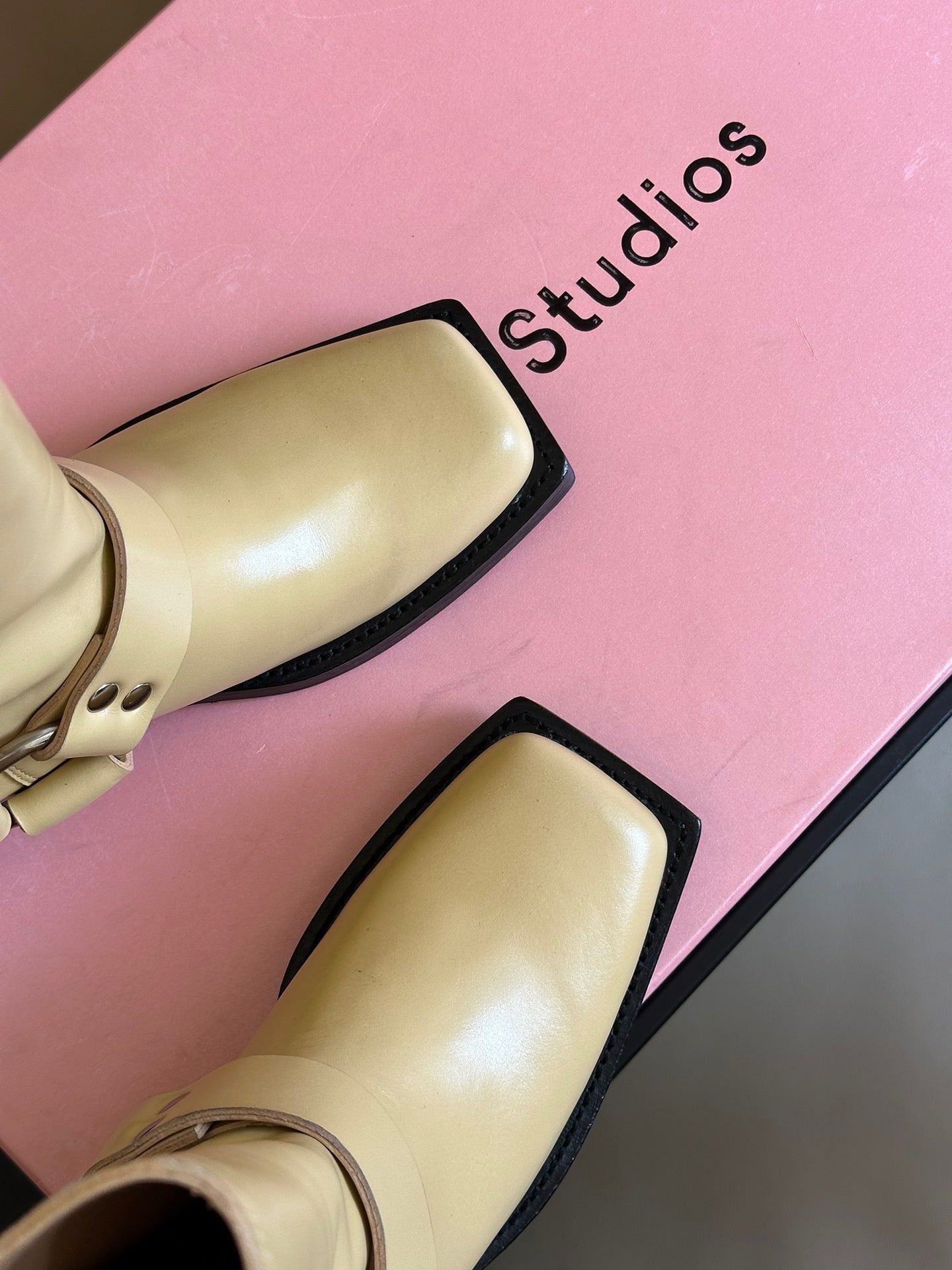 ACNE BOOTS