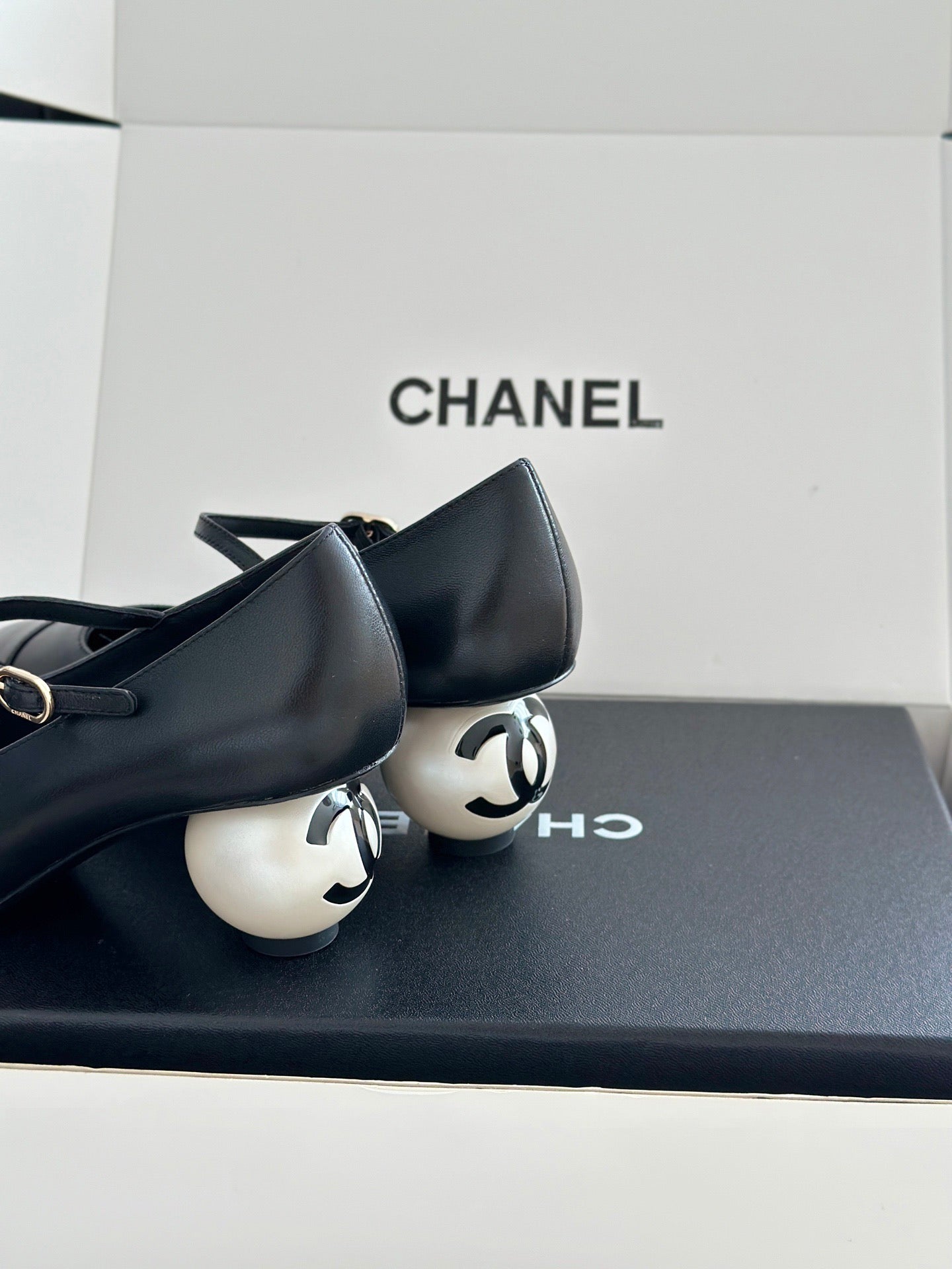 CC HEELS