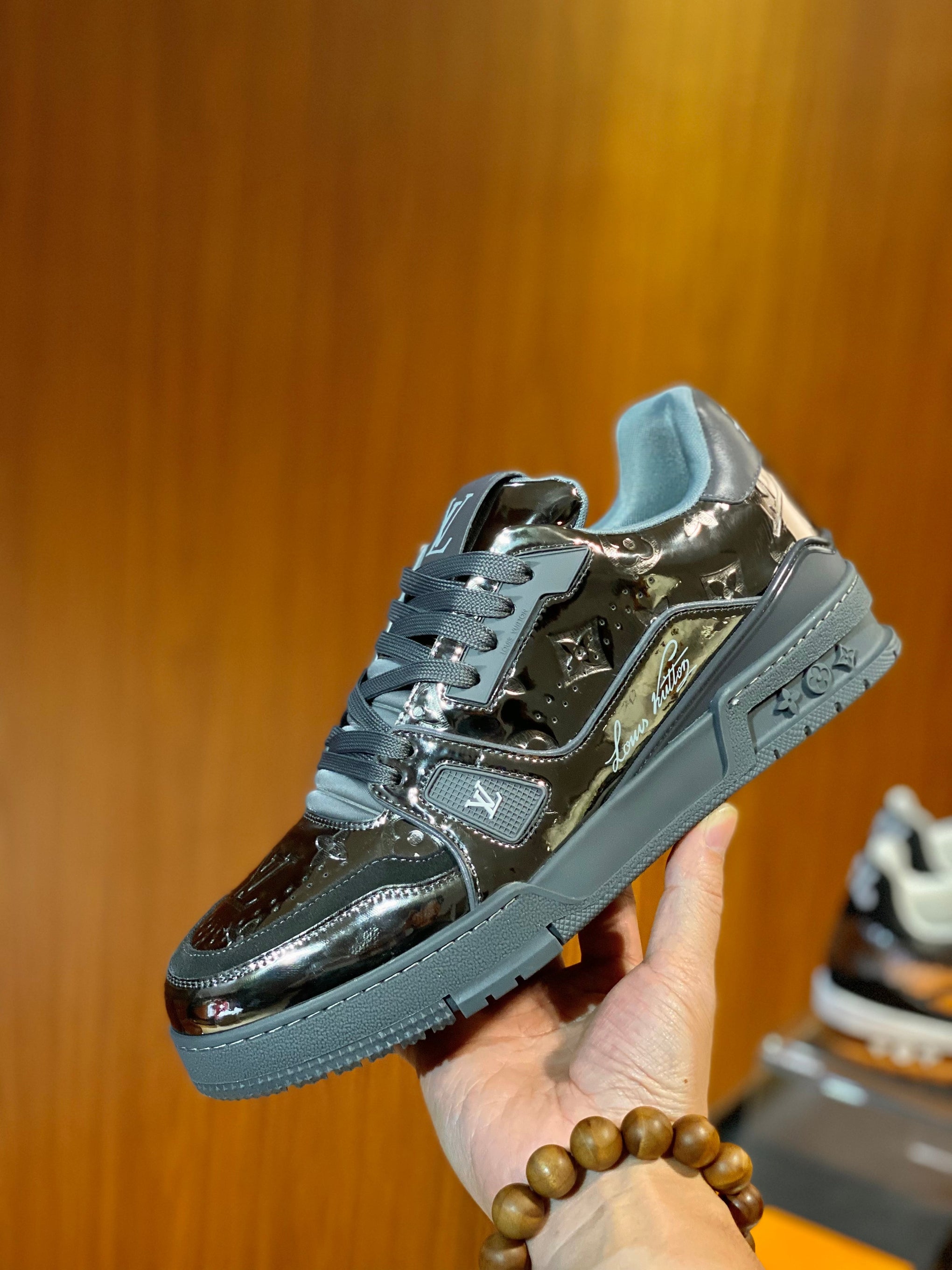 LOU TRAINERS