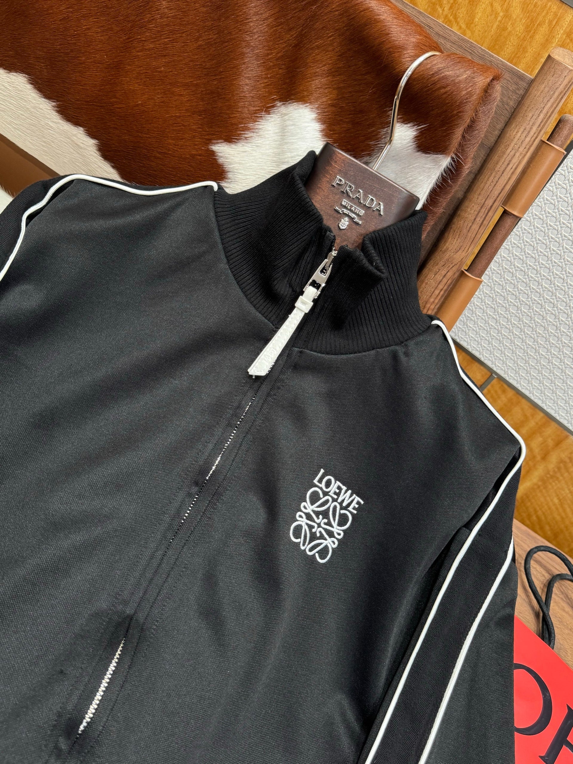LOEW BOMBER