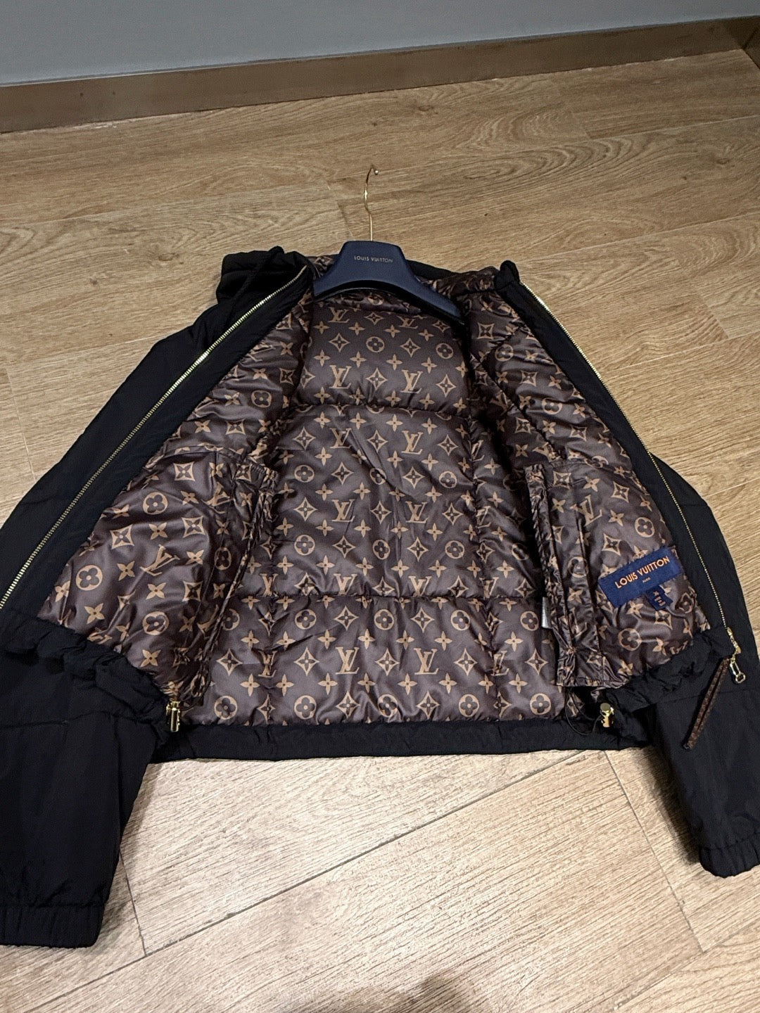 LOU JACKET