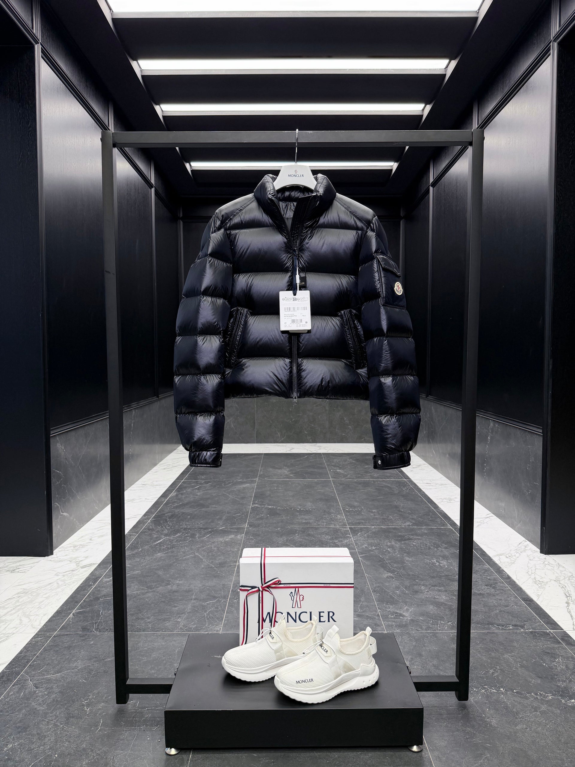 MONC PETRA JACKET