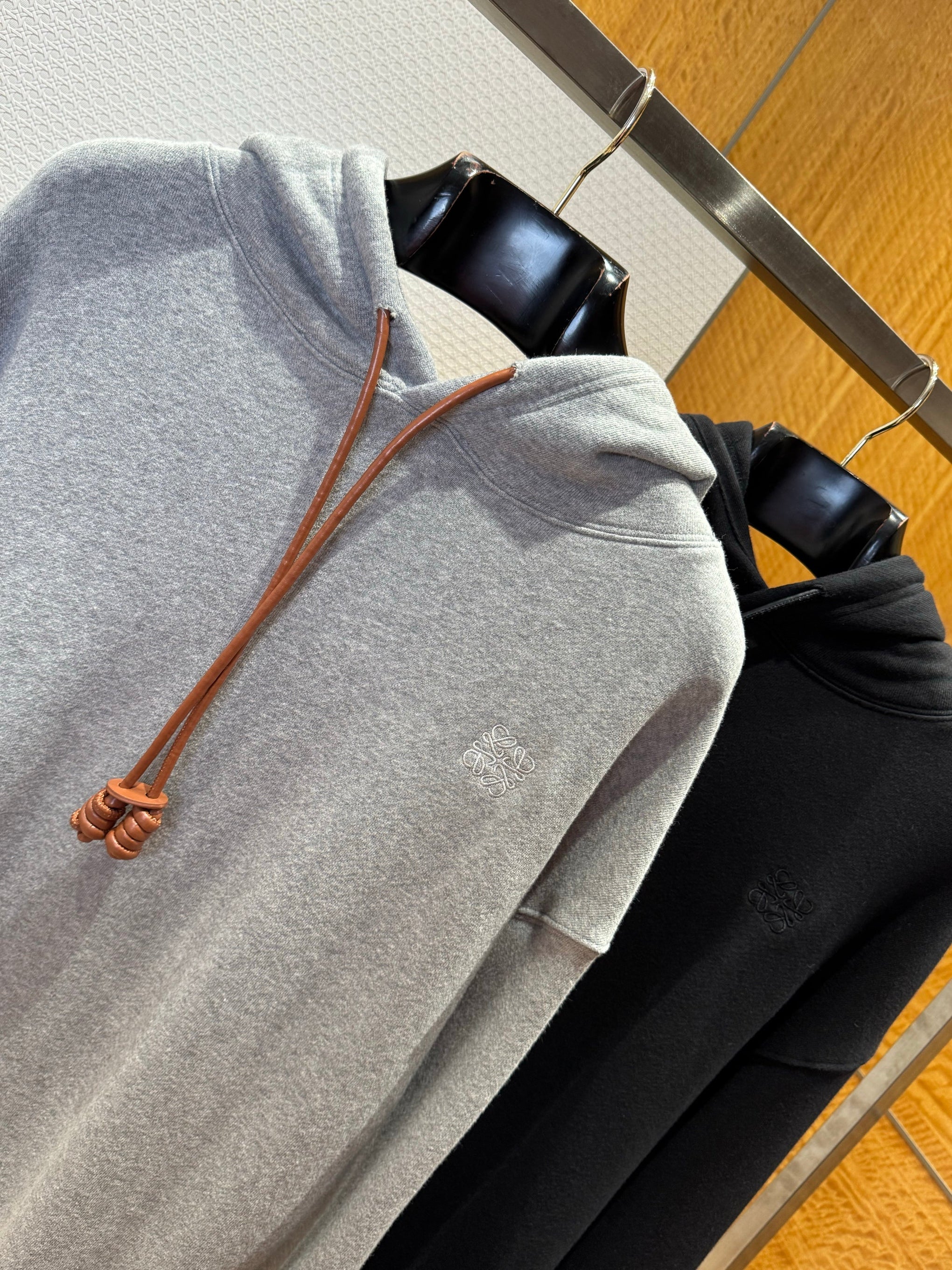 LOEW HOODIE