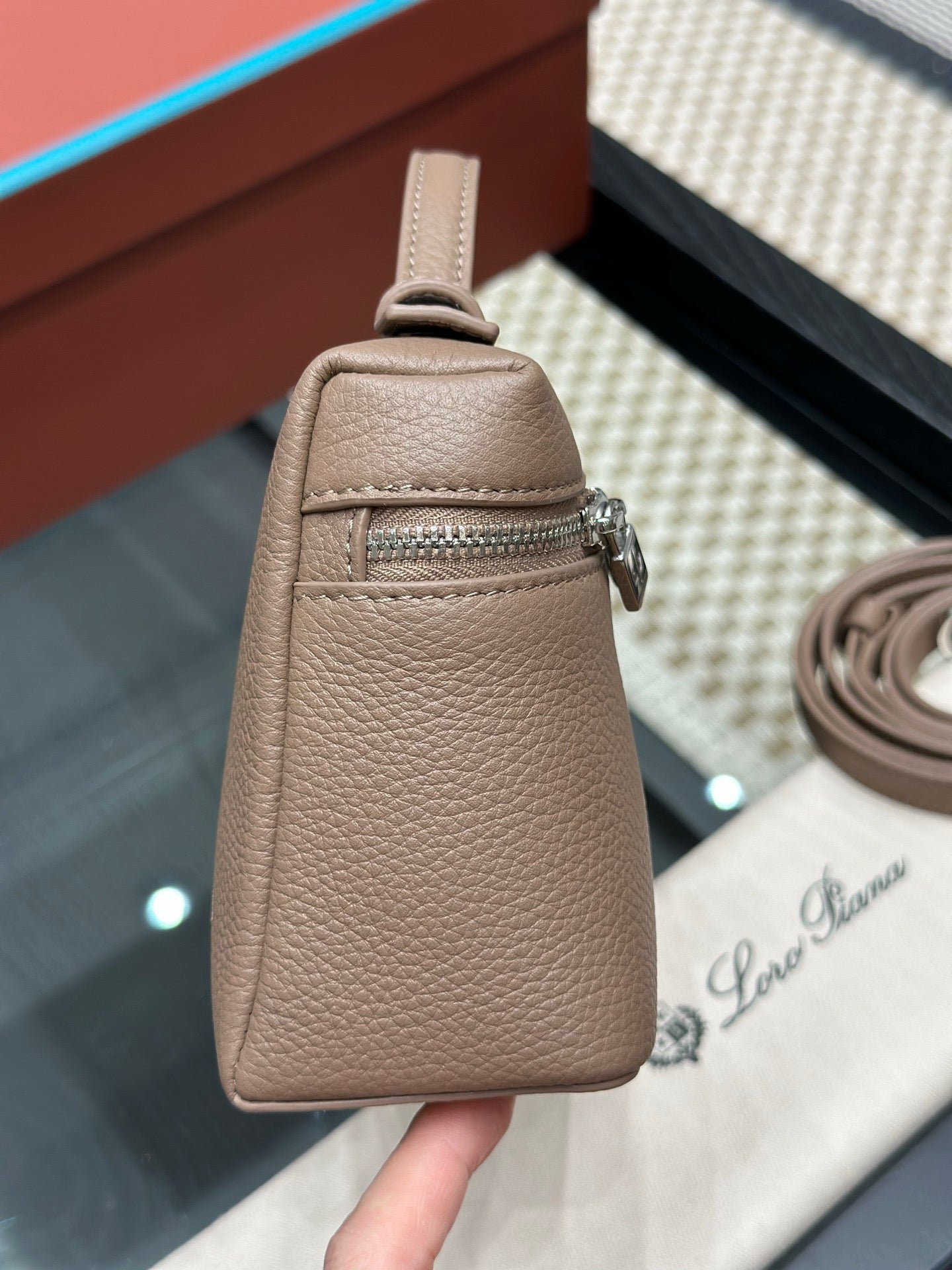 LORO P EXTRA POCKET L19 BAG