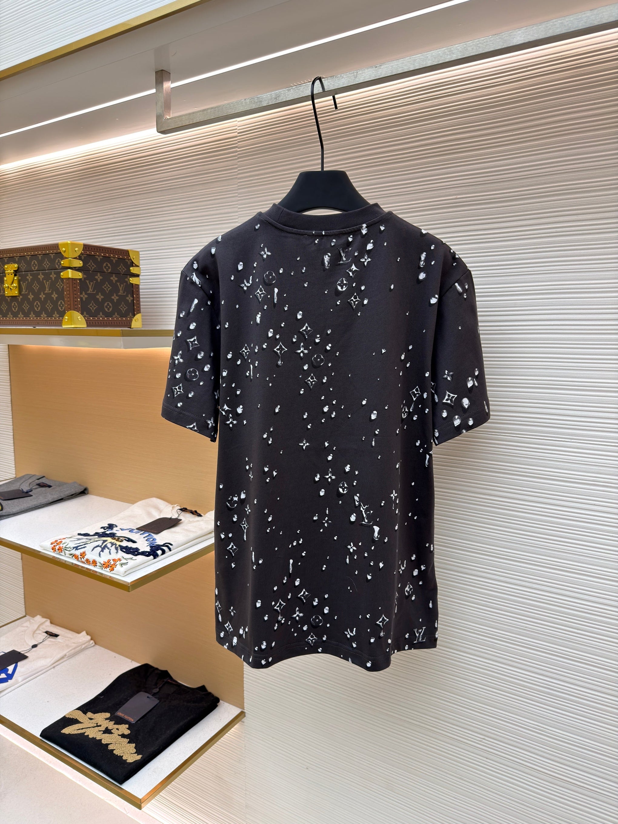 LOU T-SHIRT
