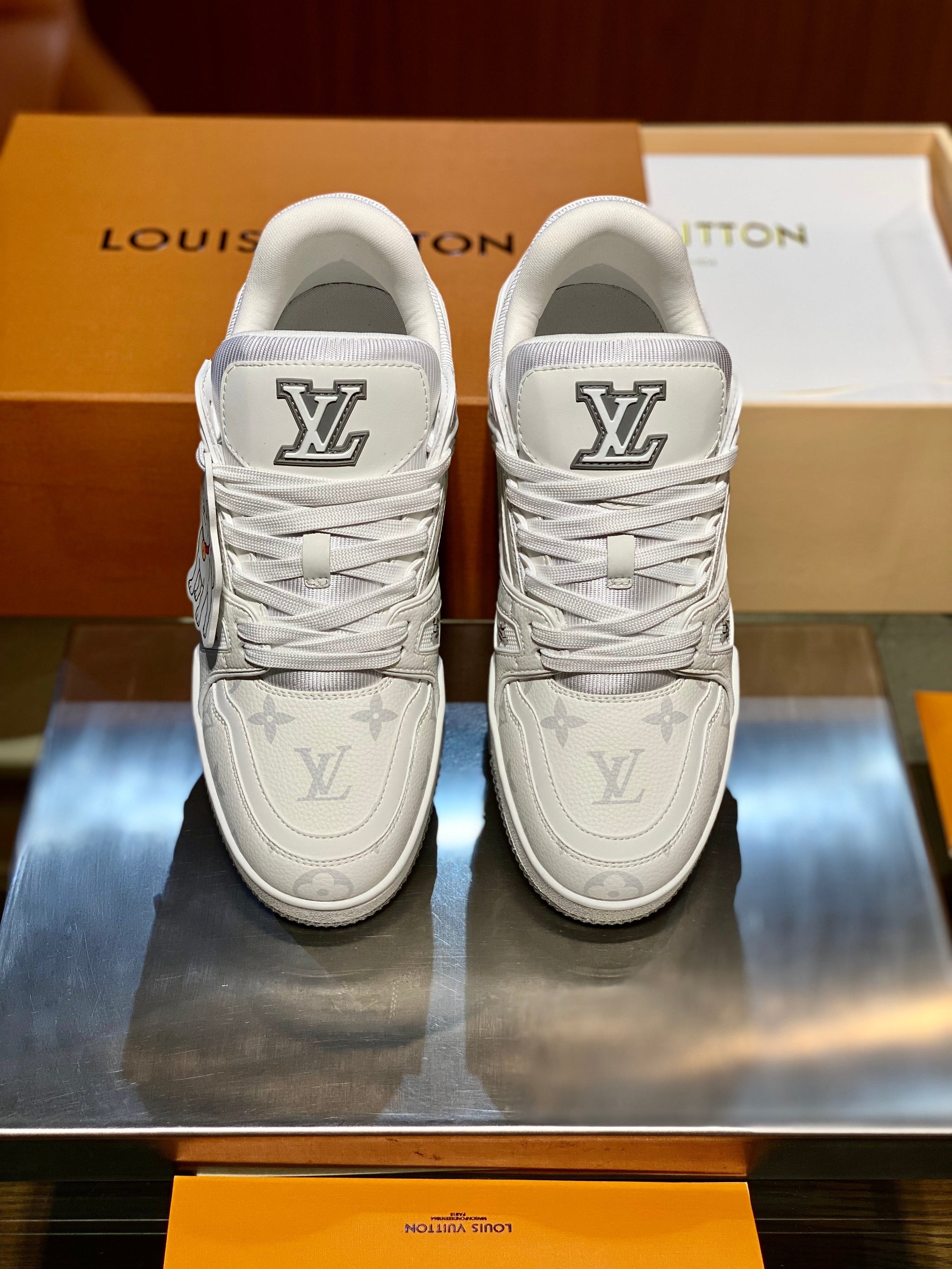 LOU TRAINERS