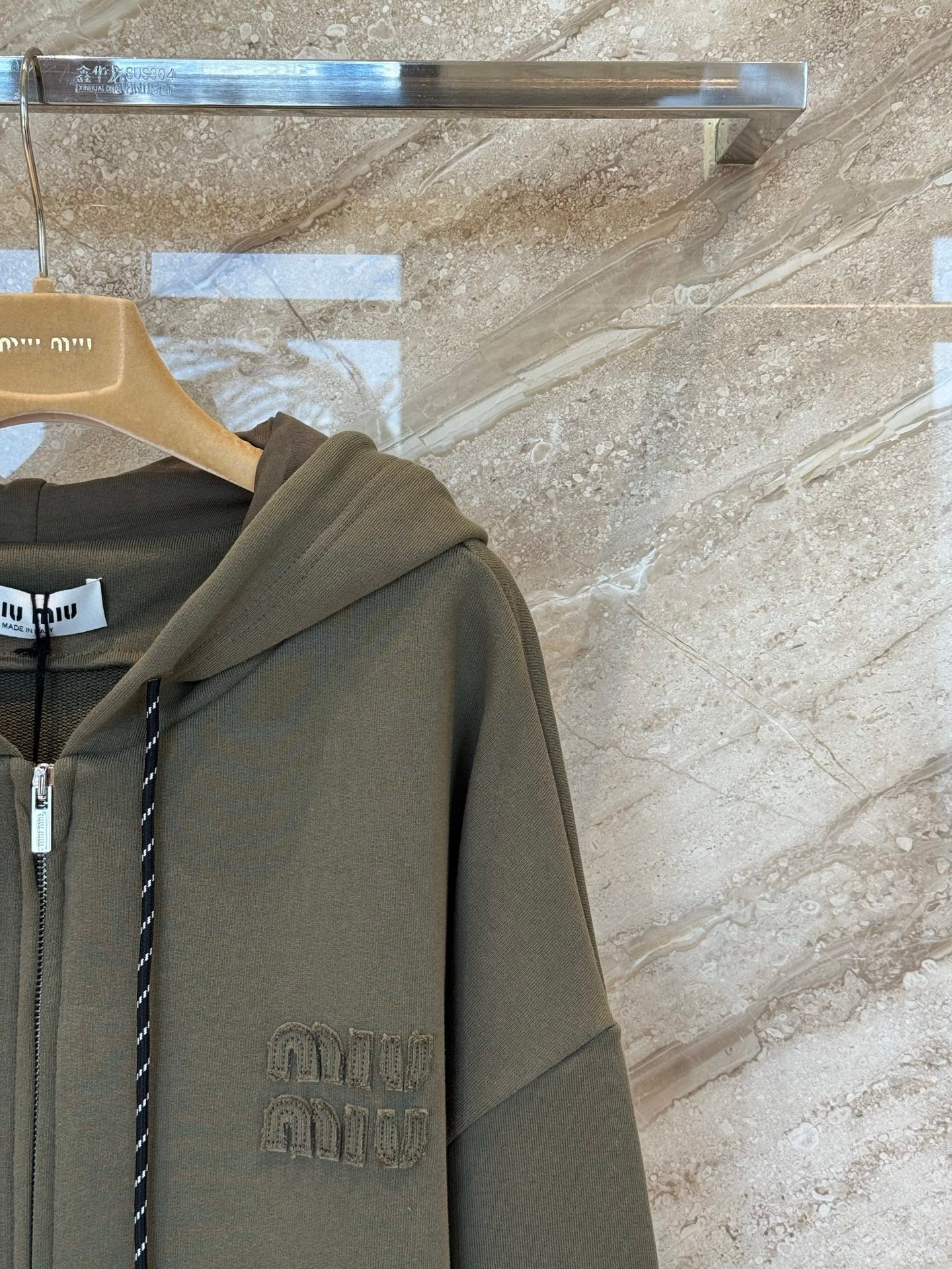 MIU M ZIP HOODIE