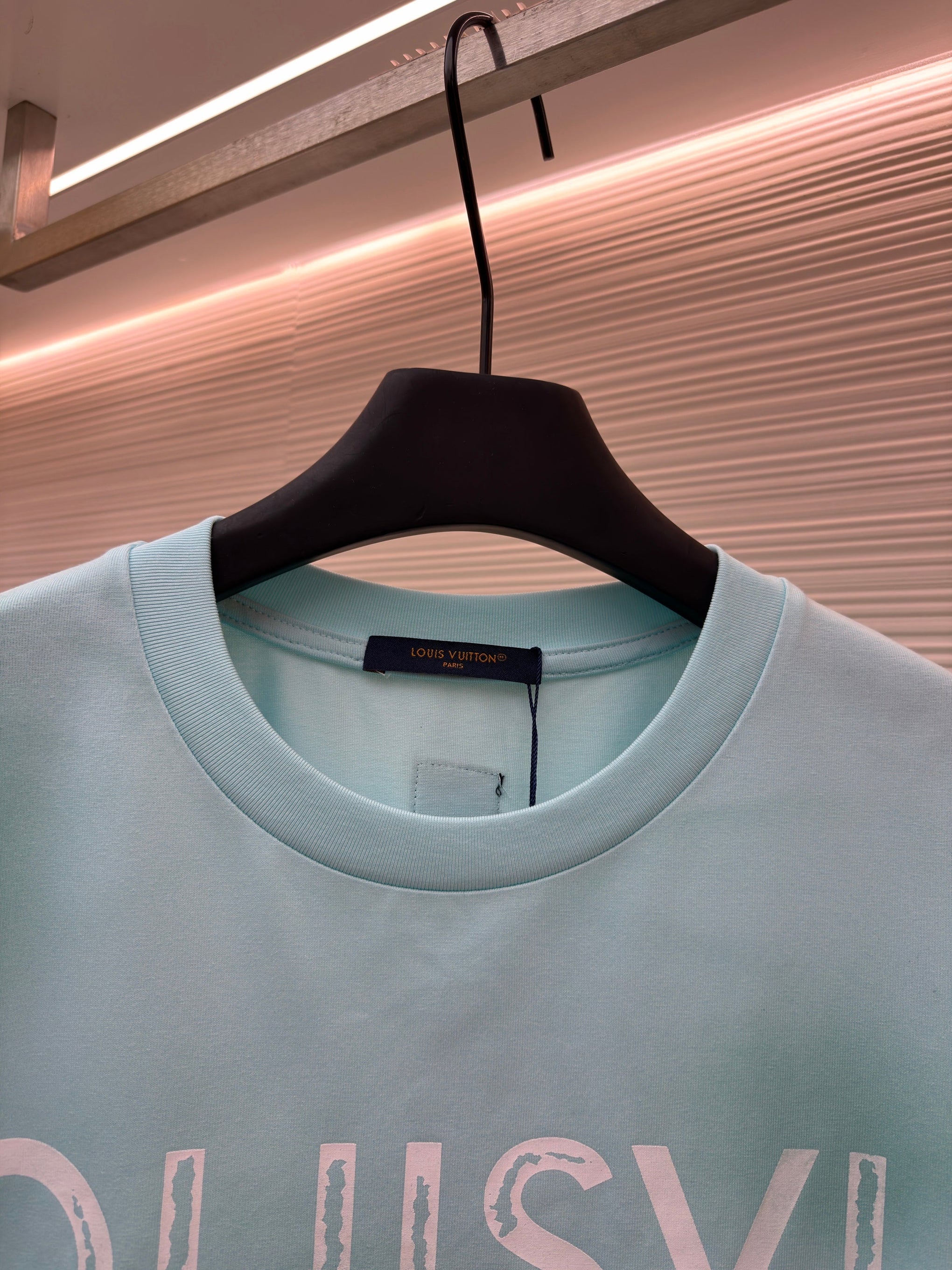 LOU T-SHIRT