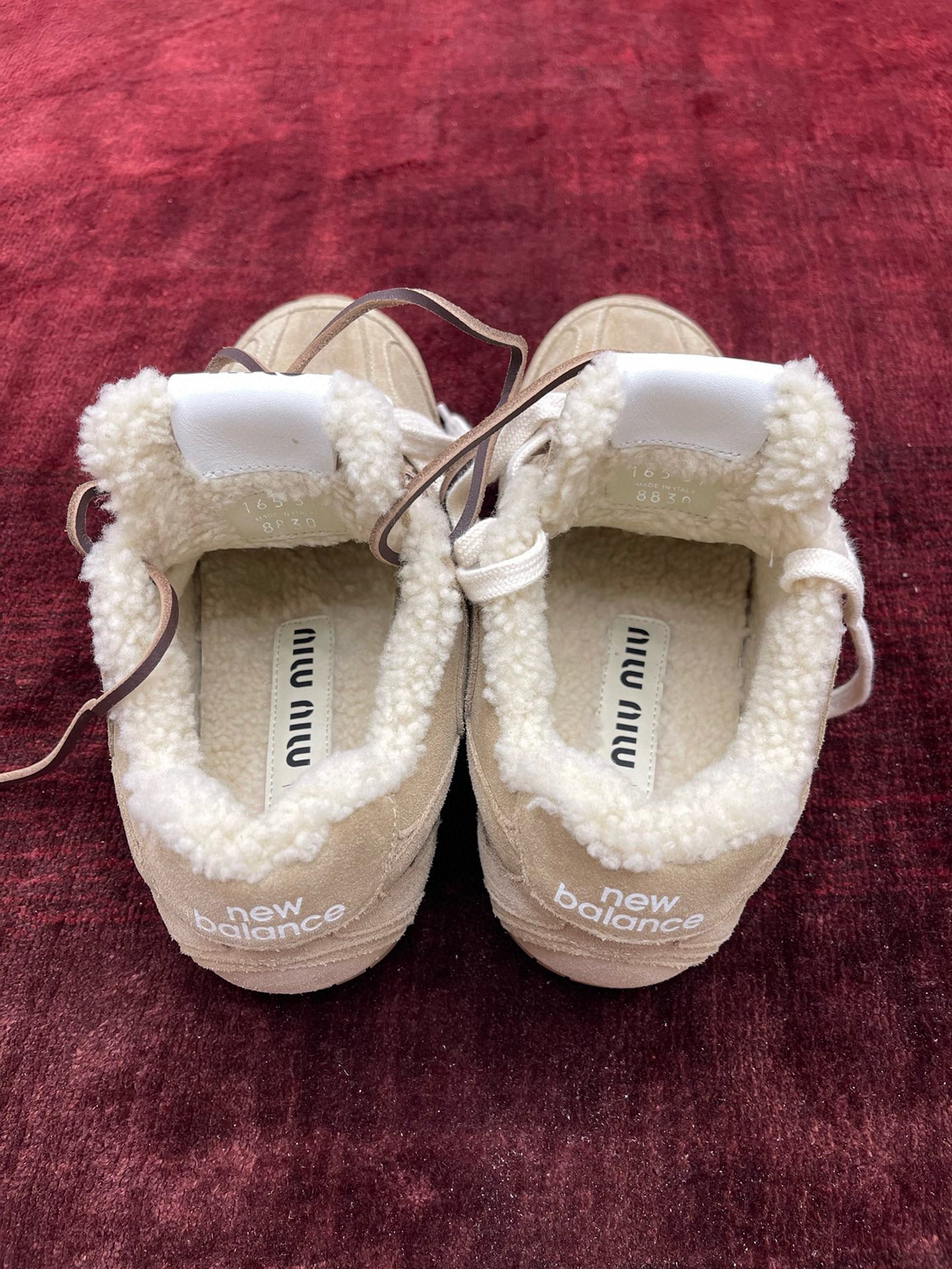 MIU M x NEW BALANCE TRAINERS