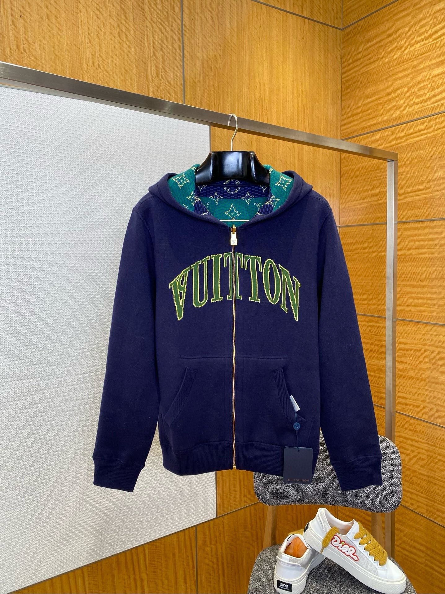 LOU ZIP CARDIGAN