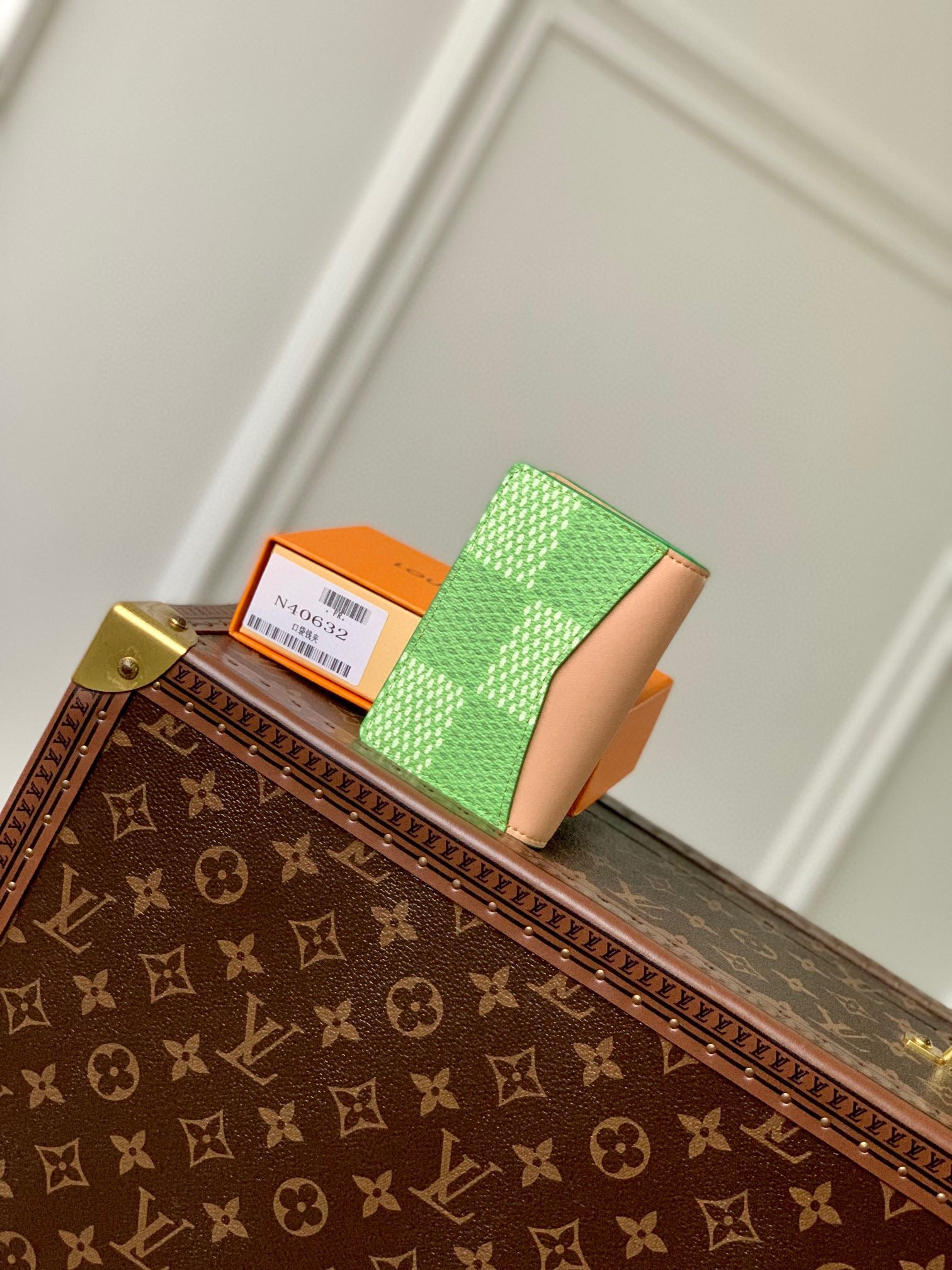 LOU POCKET ORGANIZER