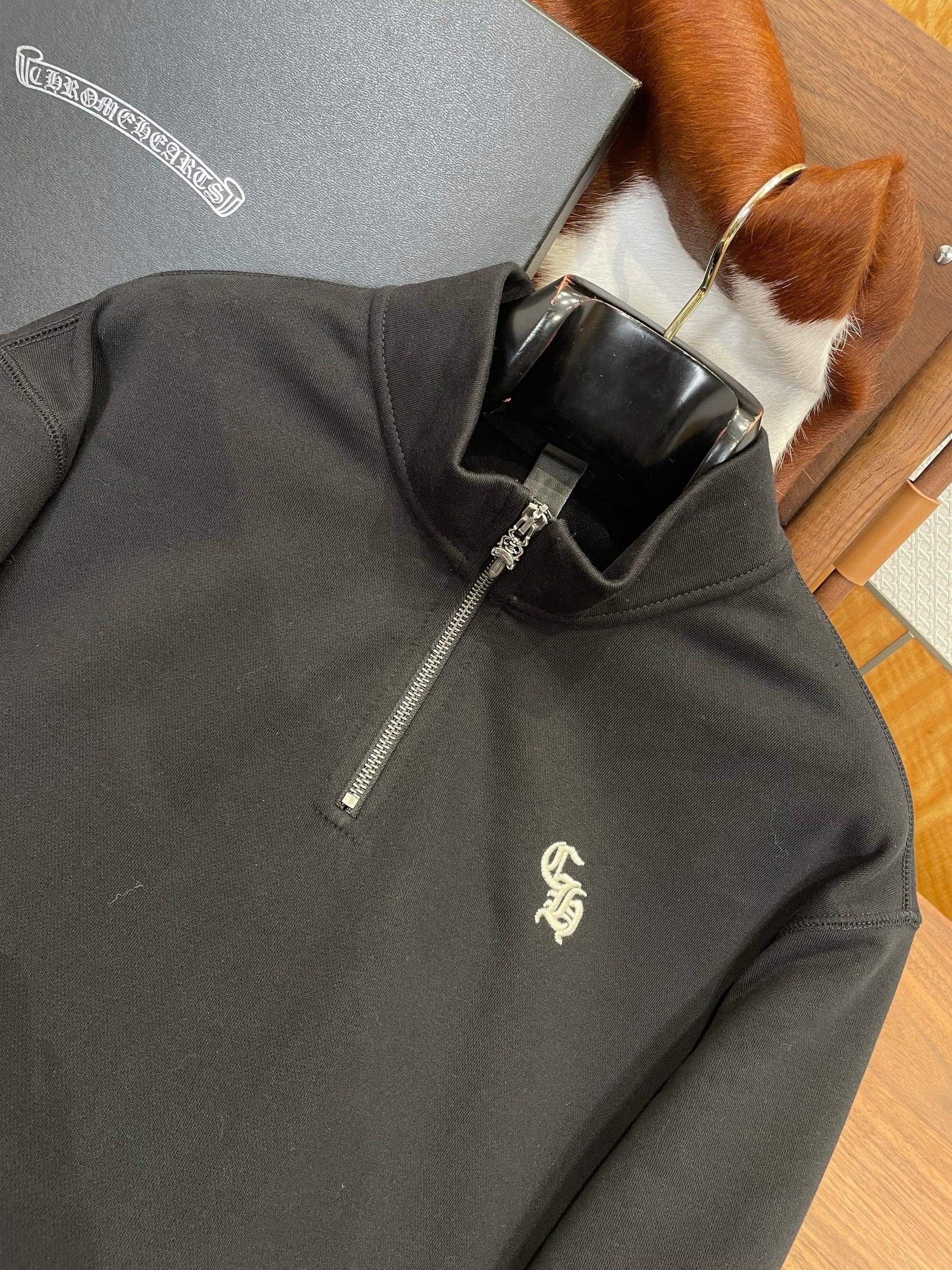 CHROME H SWEATSHIRT