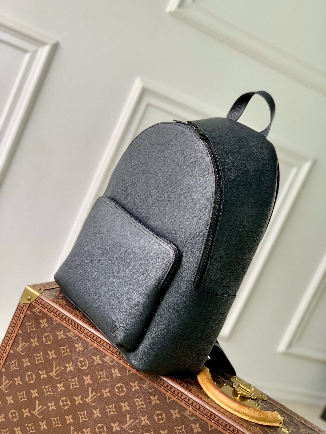 LOU DISCOVERY BACKPACK
