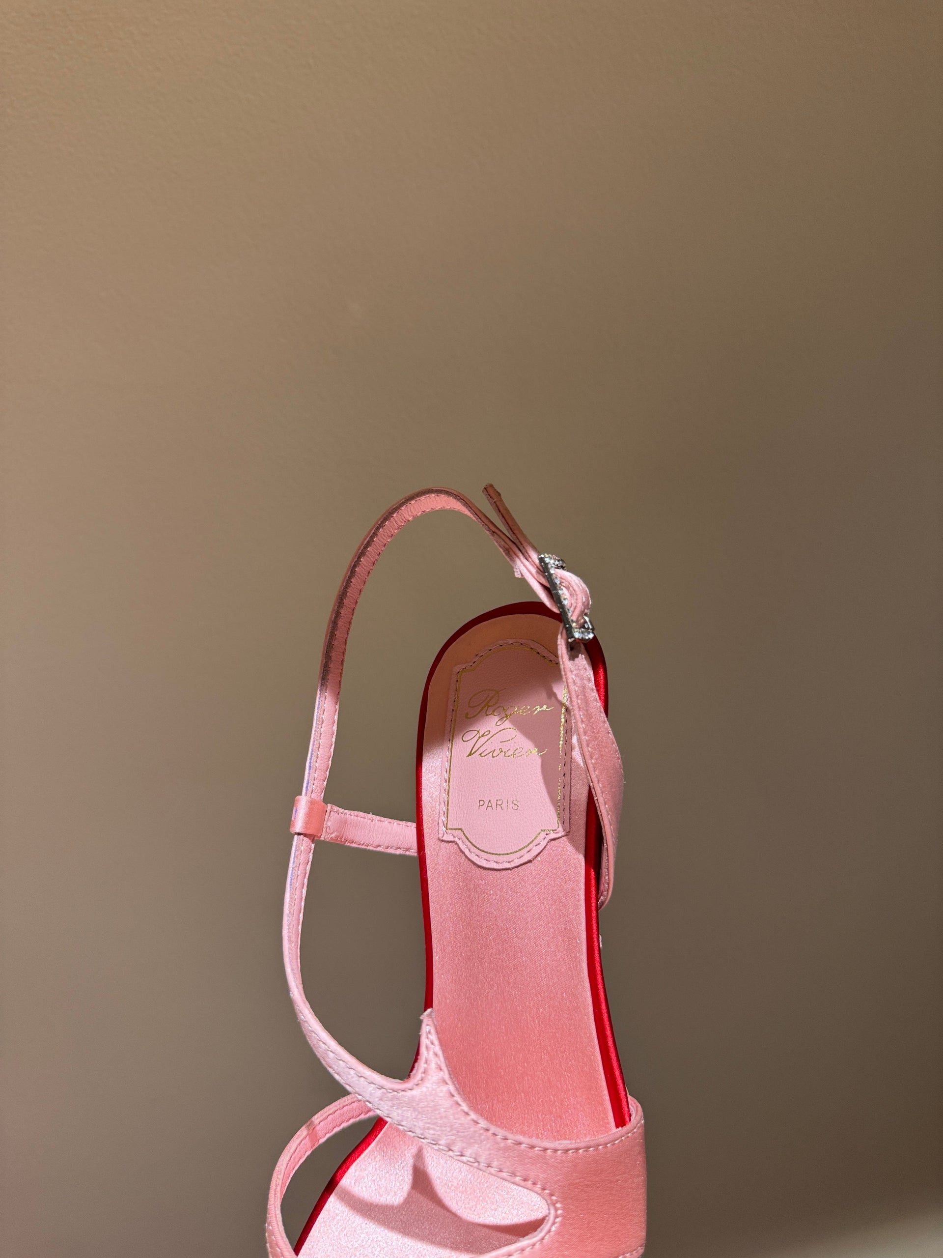 ROGER V HEELS
