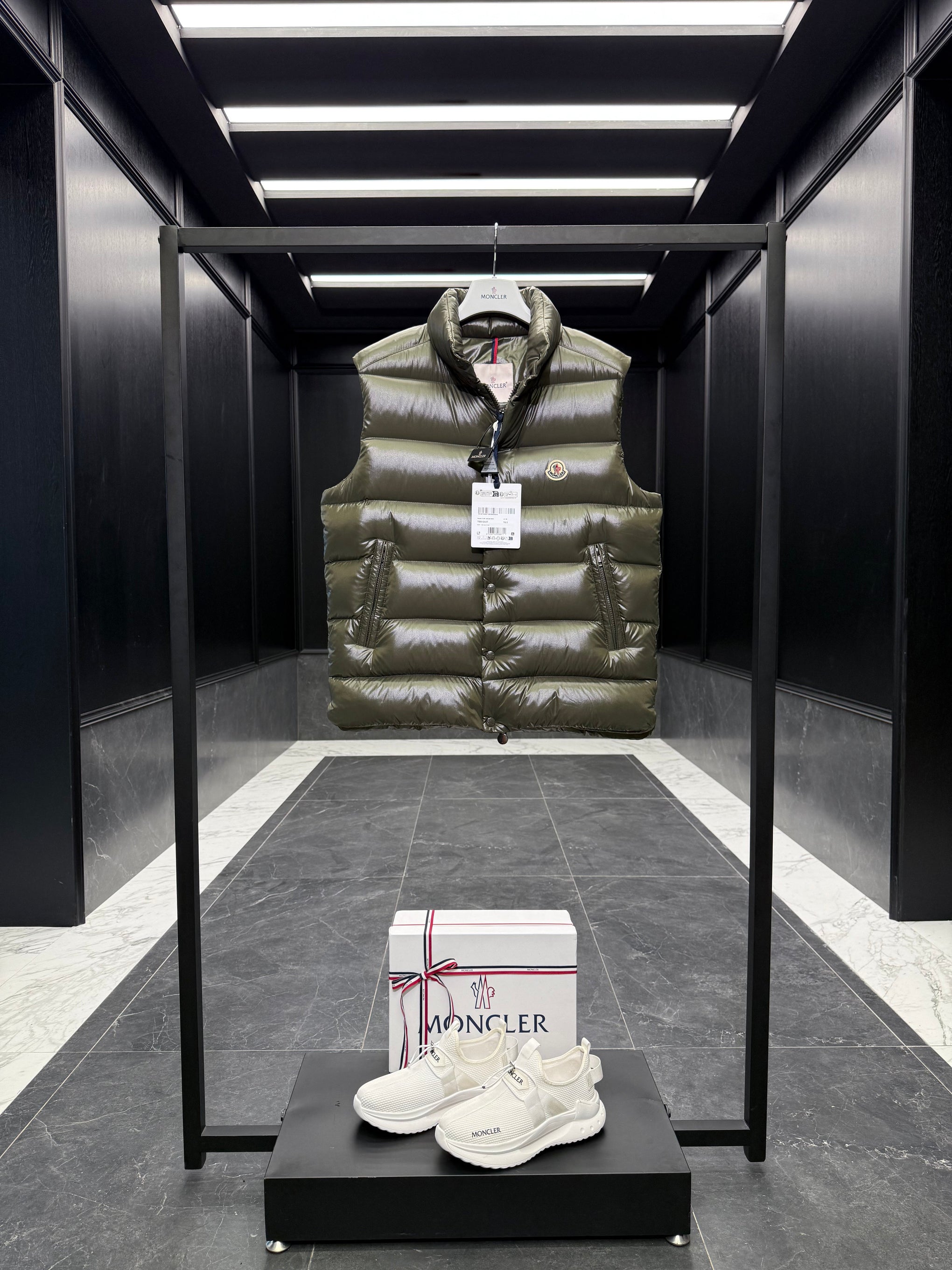 MONC TIBB VEST