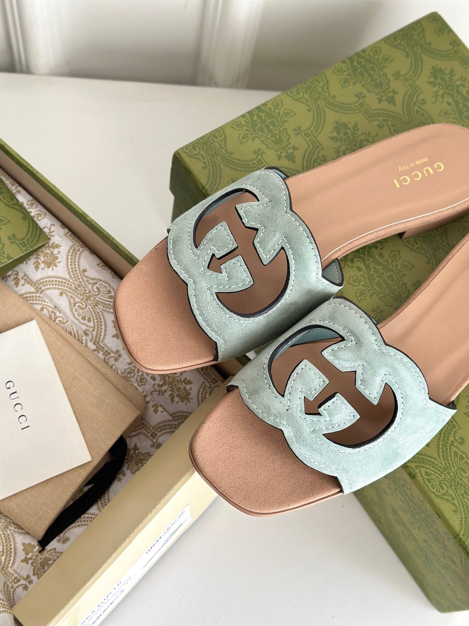 GG CUT OUT SANDALS